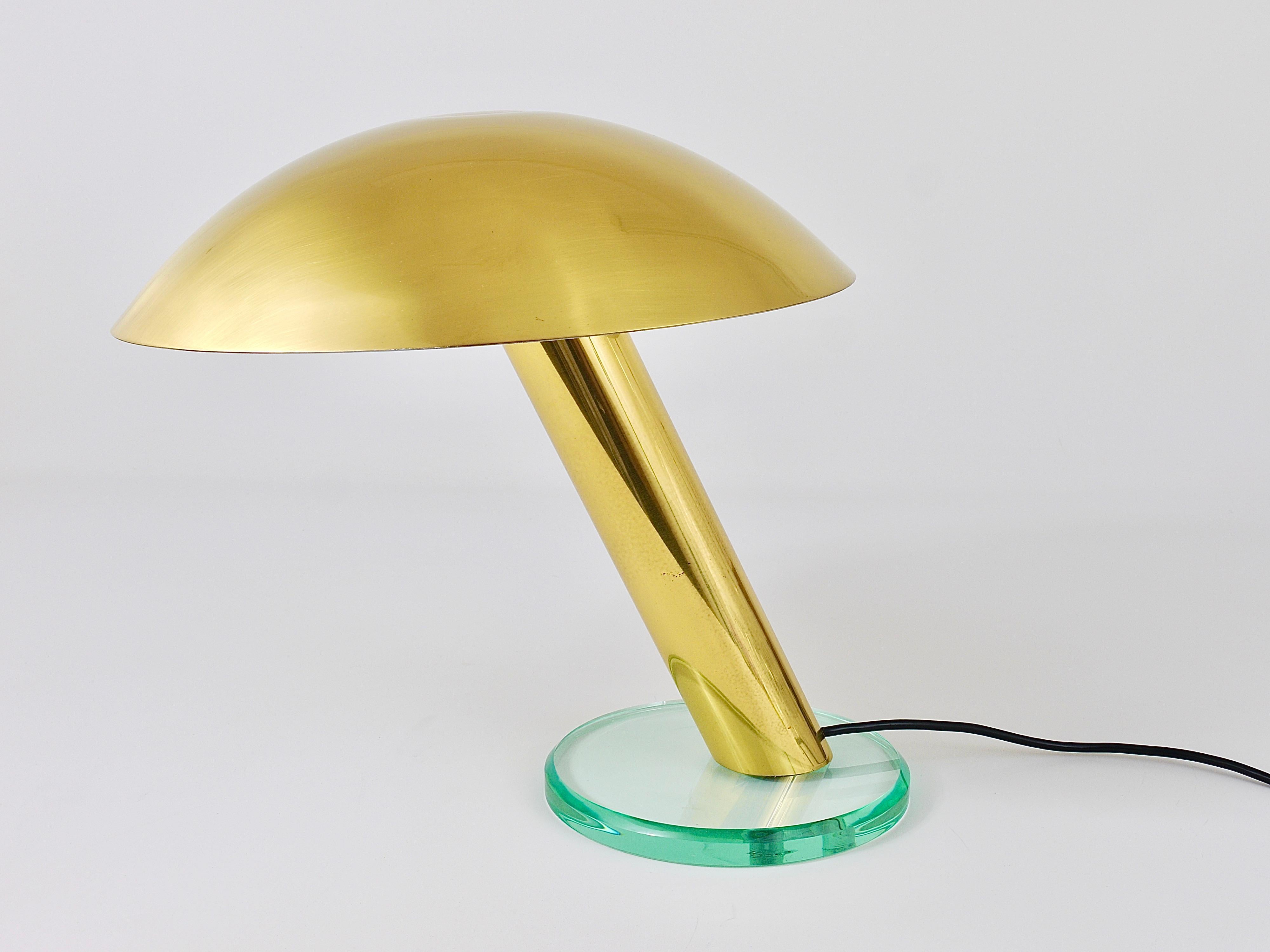 Impressive Fontana Arte Style Mushroom Brass and Glass Lamp, Max Ingrand, 1960s 6