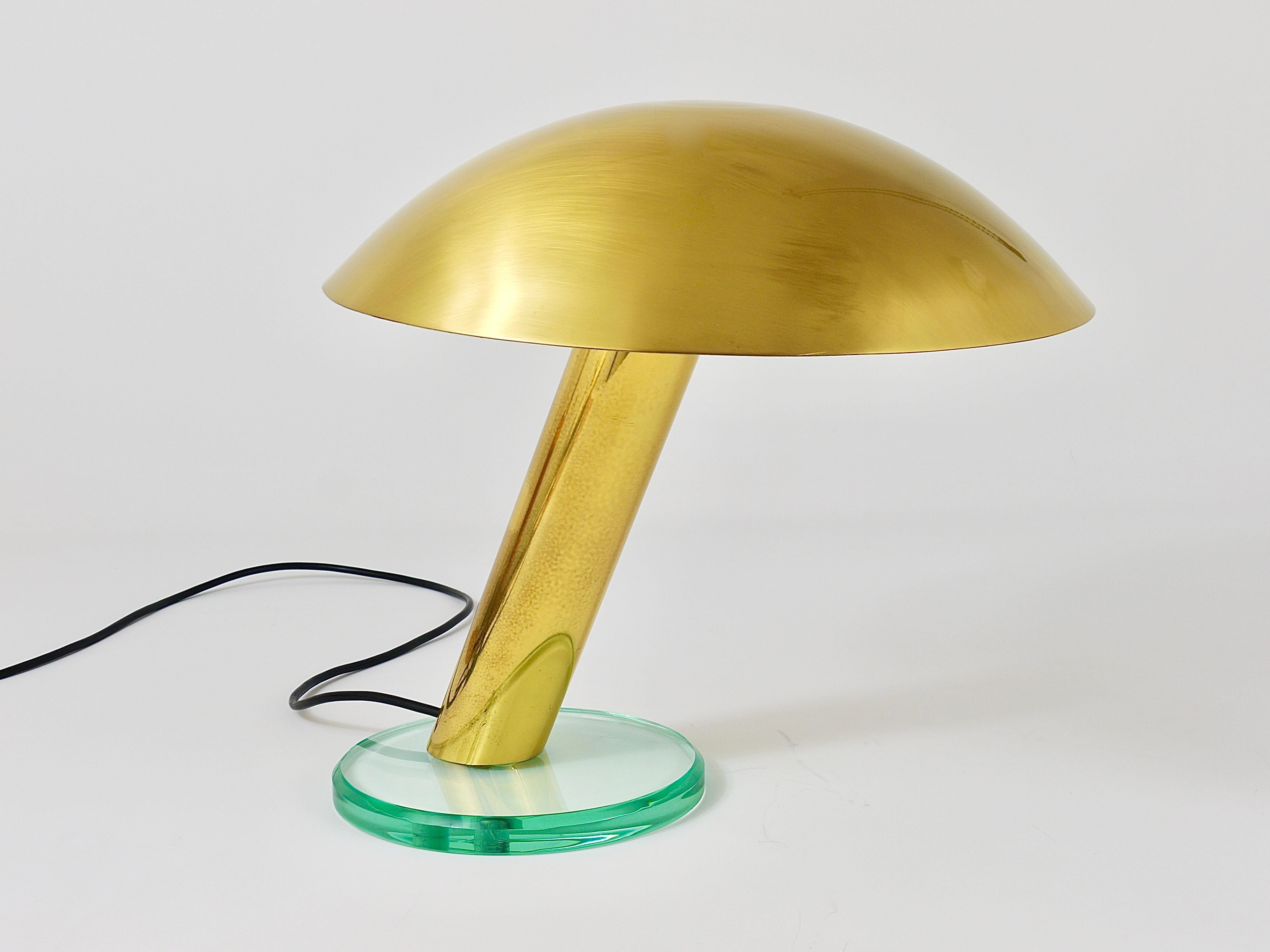 Impressive Fontana Arte Style Mushroom Brass and Glass Lamp, Max Ingrand, 1960s 7