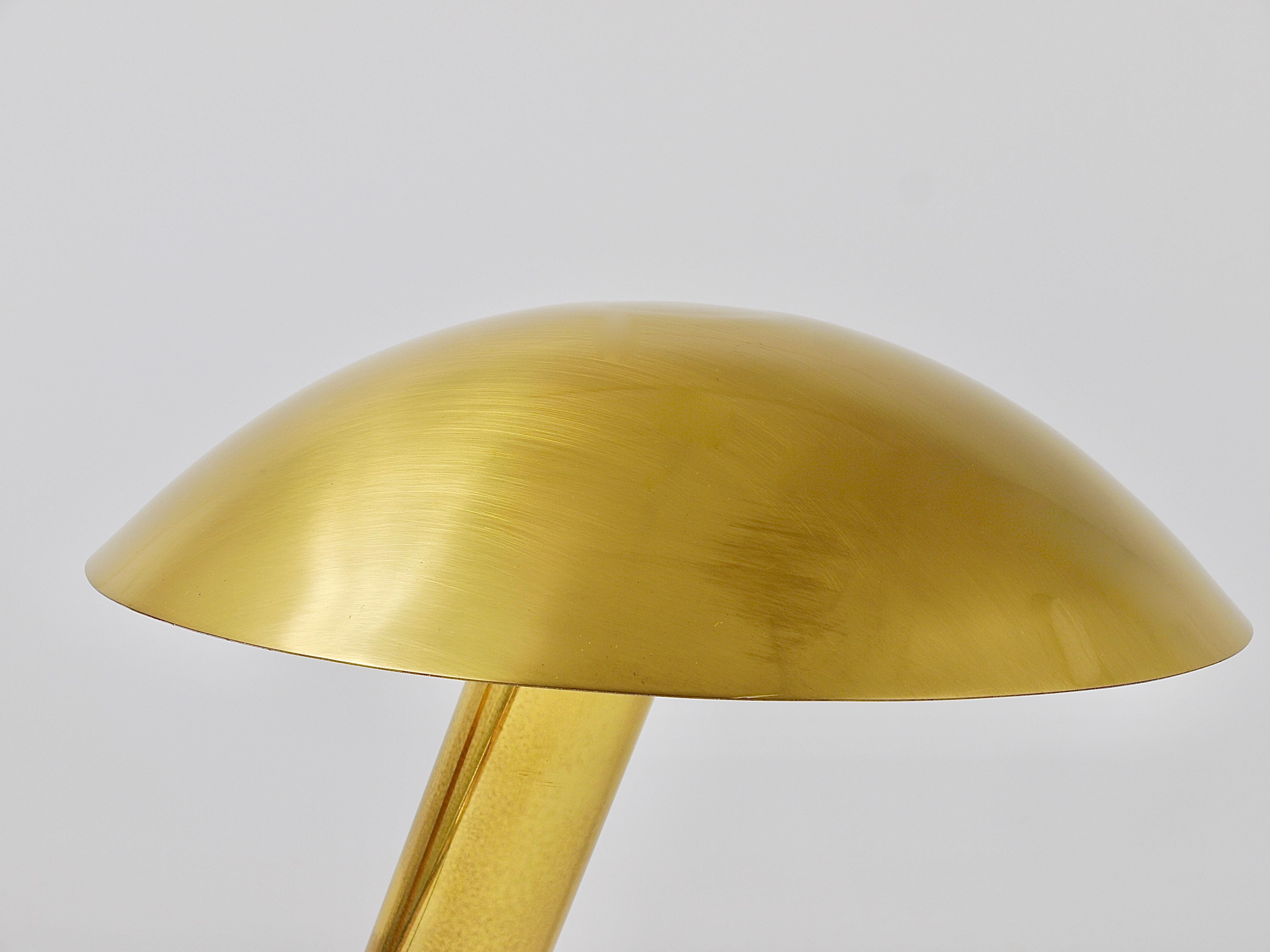 Impressive Fontana Arte Style Mushroom Brass and Glass Lamp, Max Ingrand, 1960s 9