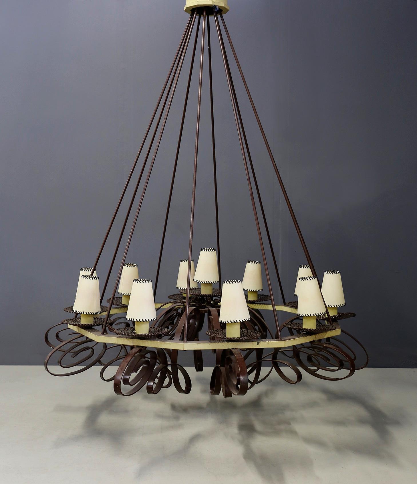 Impressive French Art Deco Chandelier in Painted Metal and Fabric For Sale 1