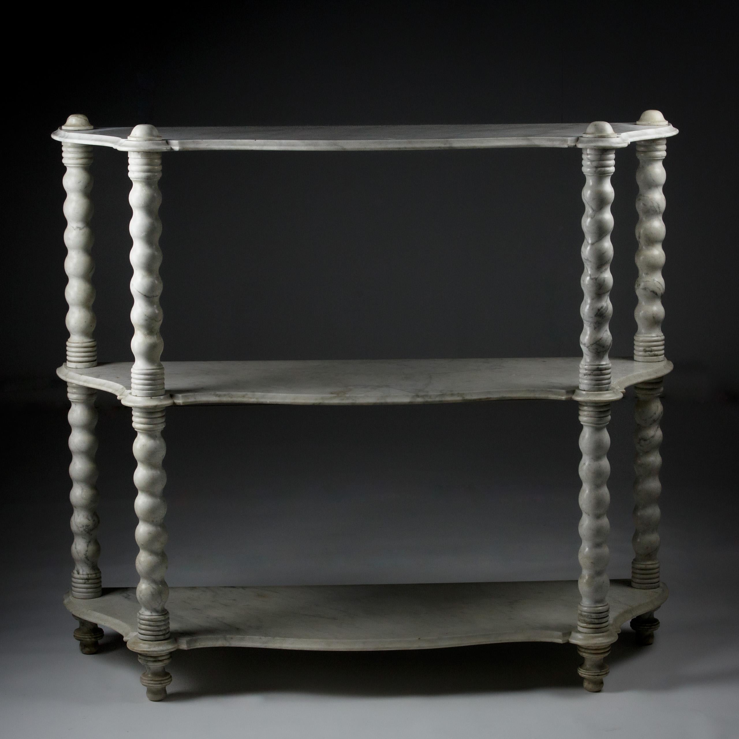 Beeindruckende große französische Patisserie-Ausstellungs-Etagere aus Marmor im Angebot 10
