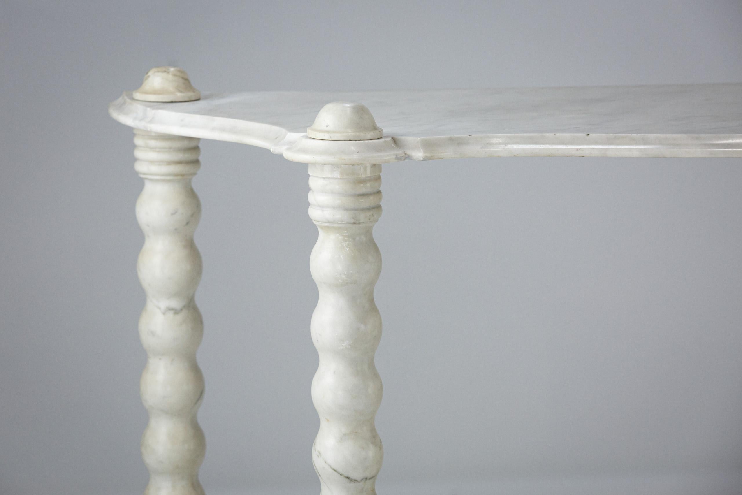 Beeindruckende große französische Patisserie-Ausstellungs-Etagere aus Marmor im Angebot 1