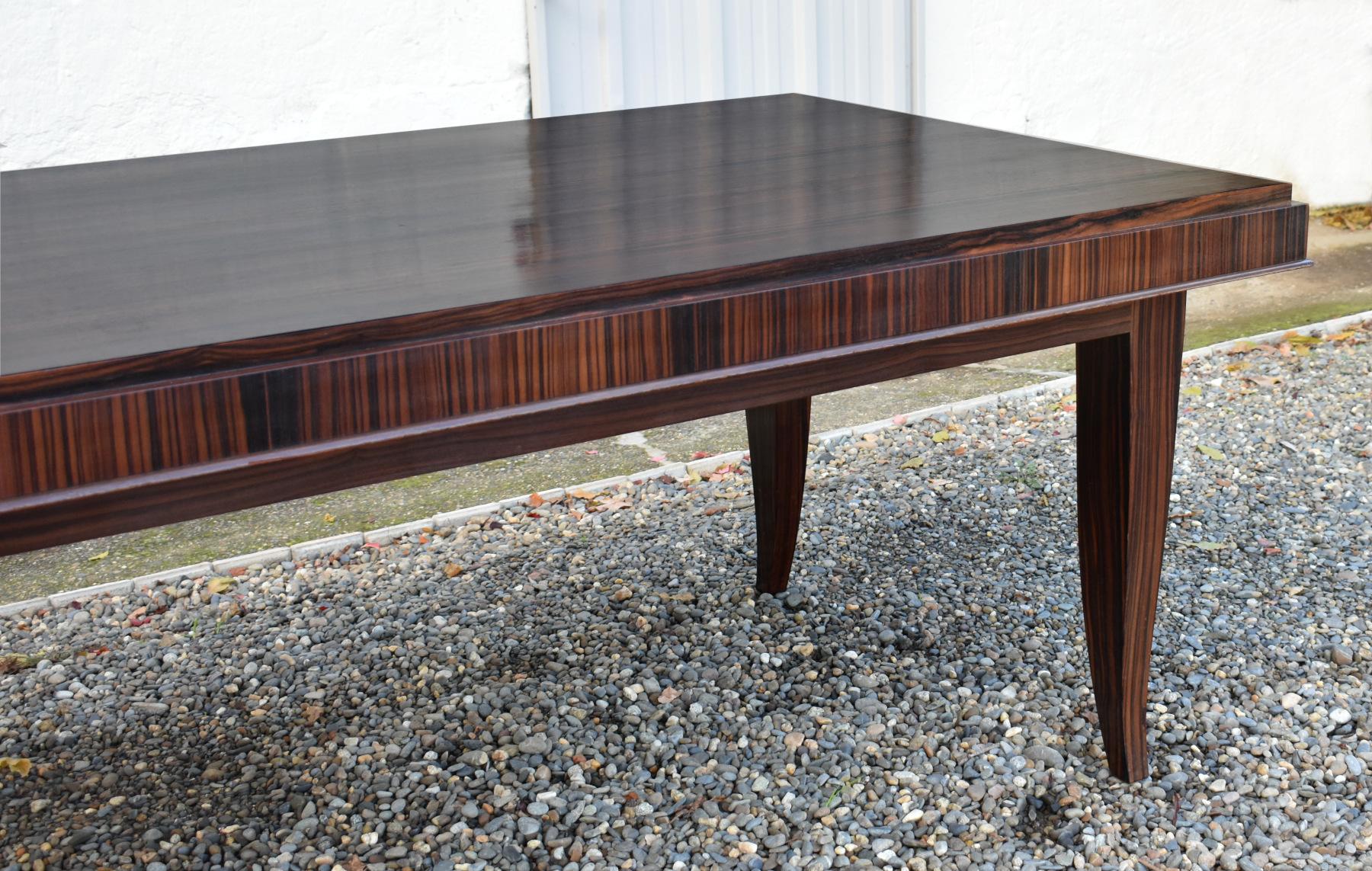 Impressive French Macassar Ebony Dining Table Art Deco Style For Sale 9