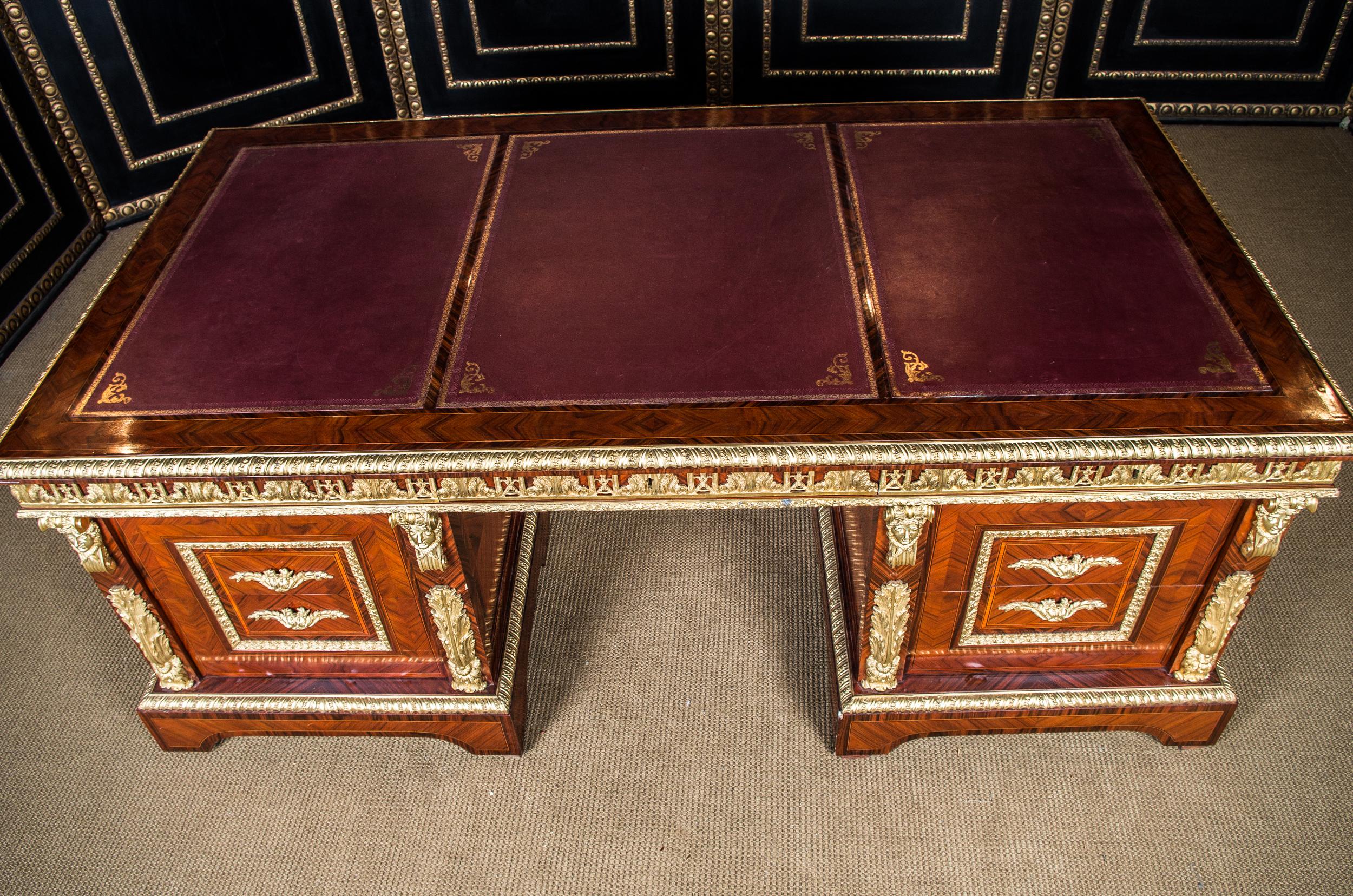 Beeindruckender französischer Schreibtisch im Stil von Louis XIV. im Angebot 12