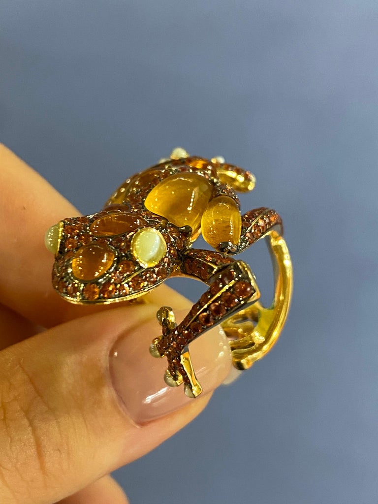 Impressive Rings Impressive Frog Yellow 18k Gold Ring for Her For Sale at 1stDibs