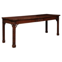 Impressionnante table de service en acajou de style Chippendale, époque George III