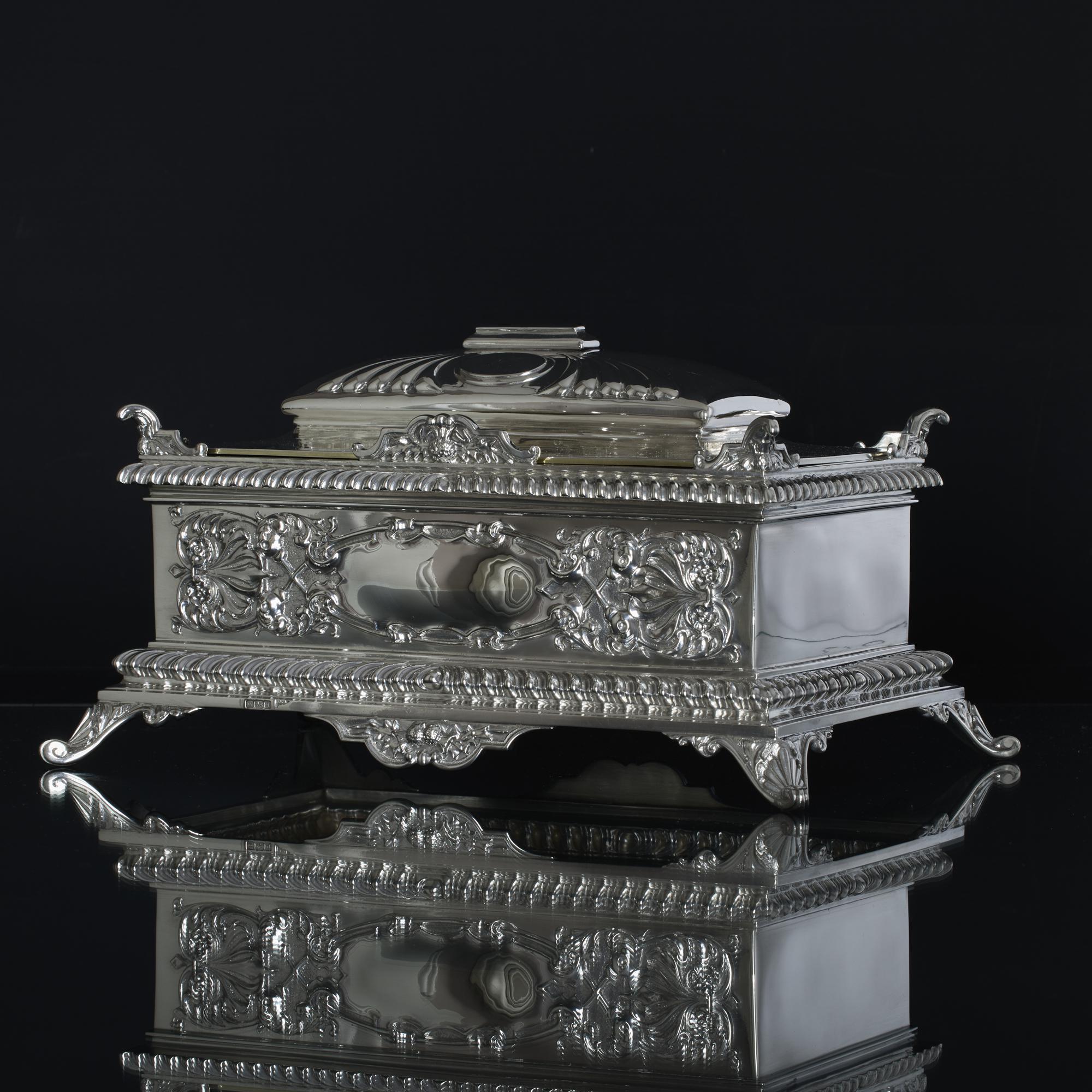 Large Edwardian silver chest jewellery box In Good Condition For Sale In London, GB