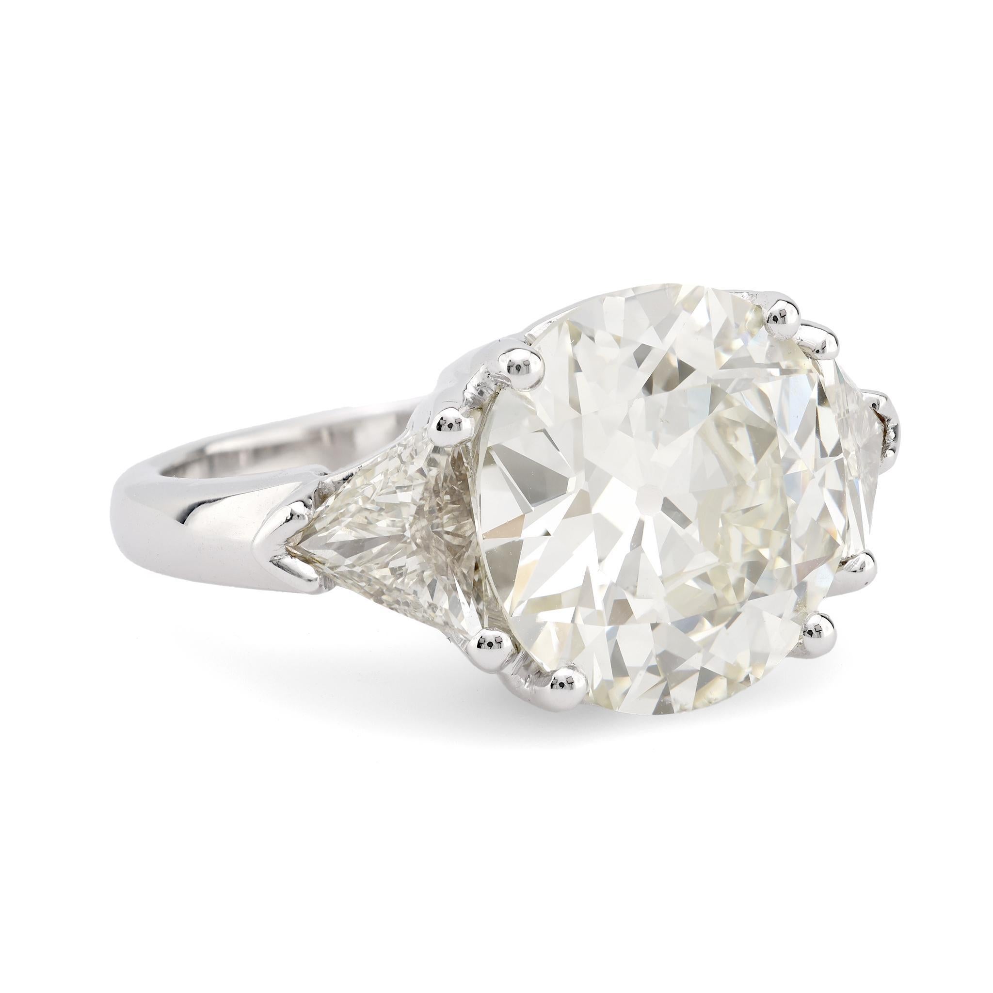 Modern Impressive GIA 8.16 carat old European cut diamond engagement ring