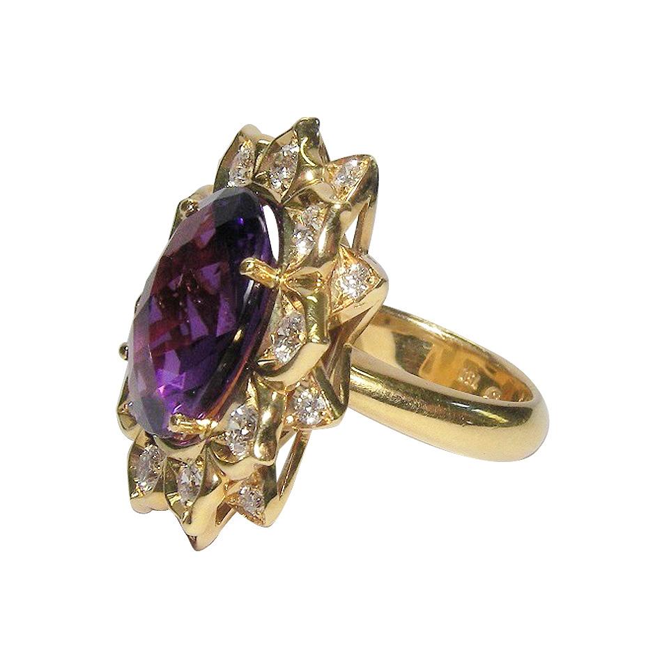 Ring Yellow Gold 18 K Gianni Lazzaro (Matching Earrings Available)

Diamonds 20-1,87 ct GVS 
Amethyst 1-7,84 ct
Weight 17,90 gram

With a heritage of ancient fine Swiss jewelry traditions, NATKINA is a Geneva based jewellery brand, which creates