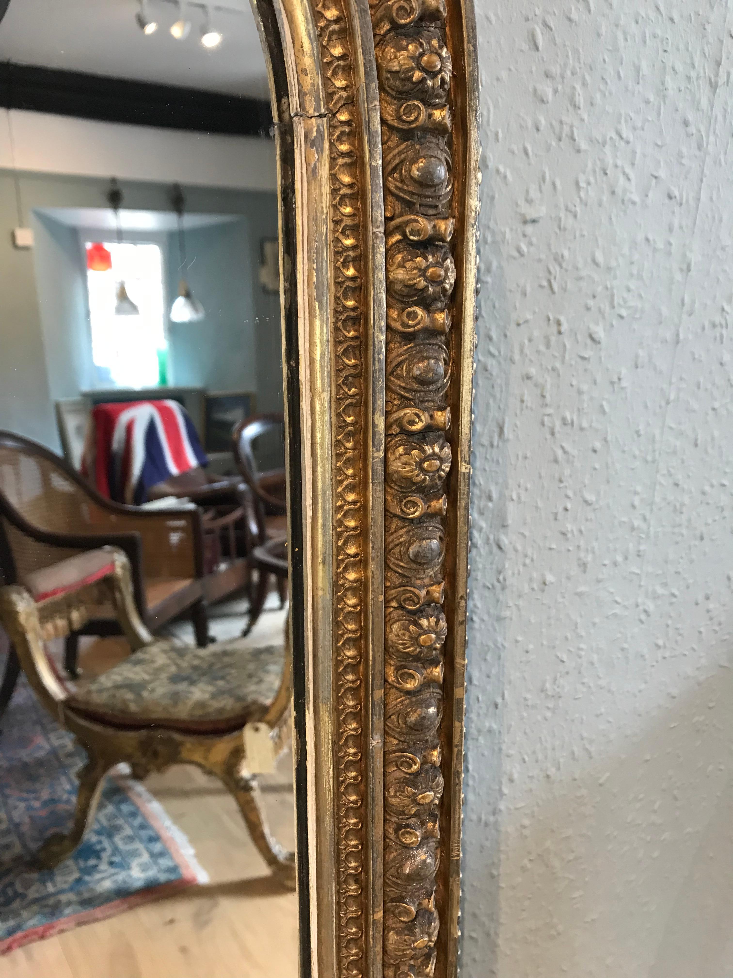 Impressive Gilt 19th English Victorian Archtop Overmantle Mirror. In Good Condition In Sherborne, GB