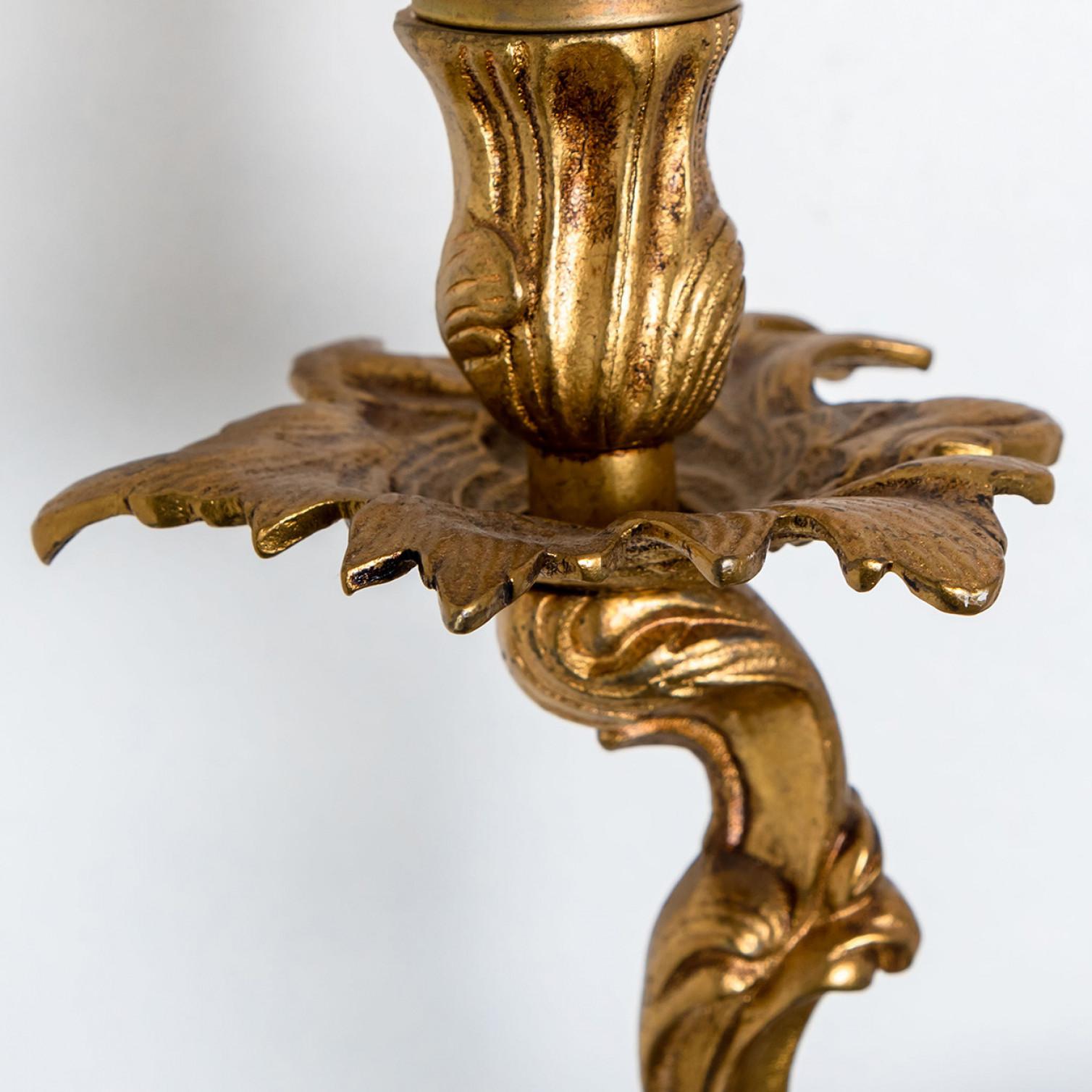 Impressionnantes appliques de style Louis XV en bronze doré de Paris en vente 2