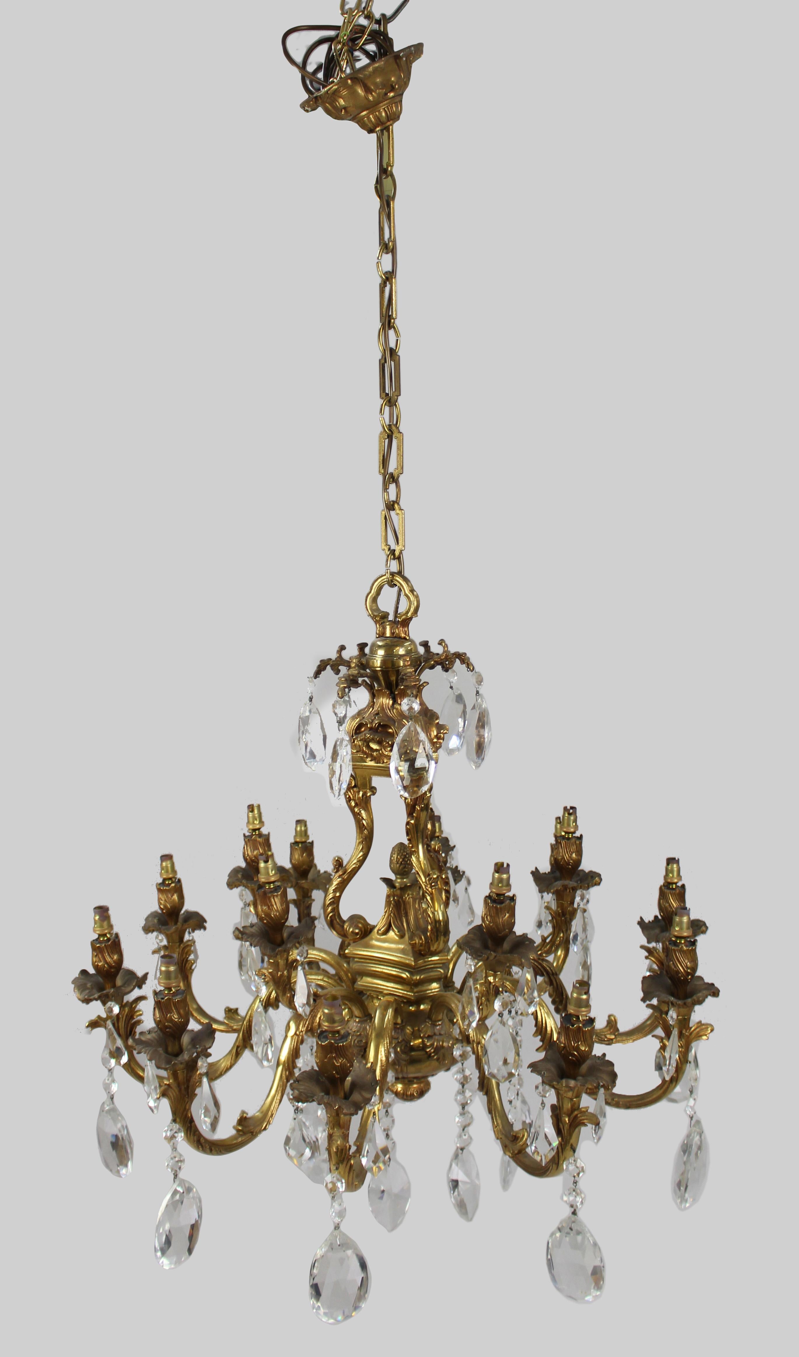 Impressive Gilt Metal Two Tier 15 Light Chandelier 3