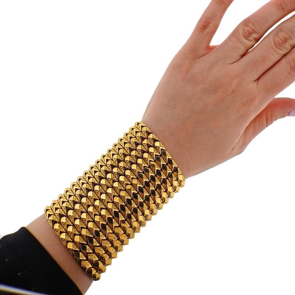 Impressive Gold Extra Wide Bracelet 1