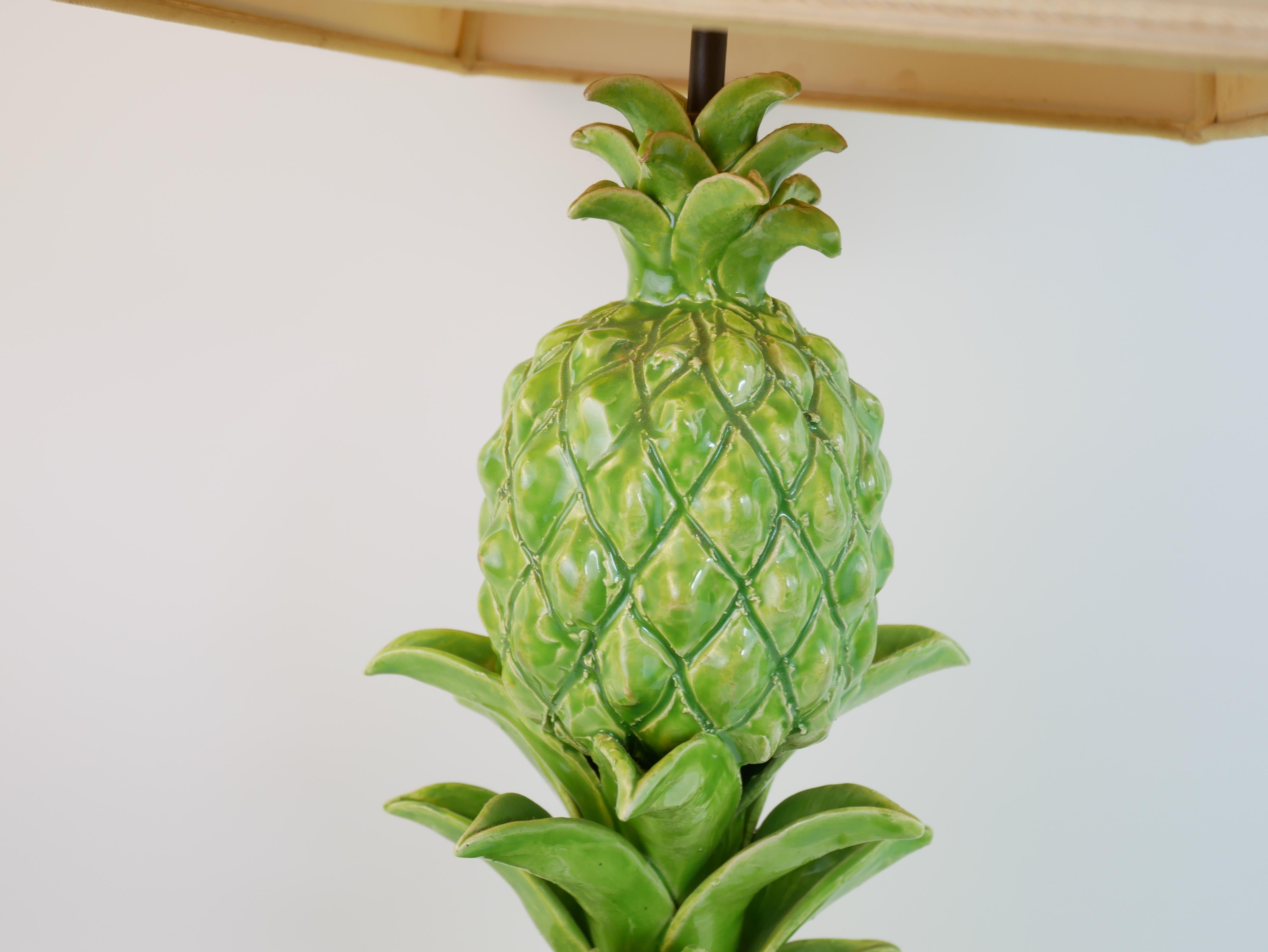 Beeindruckende grüne Keramik-Tischlampe von Jean Roger im Angebot 7