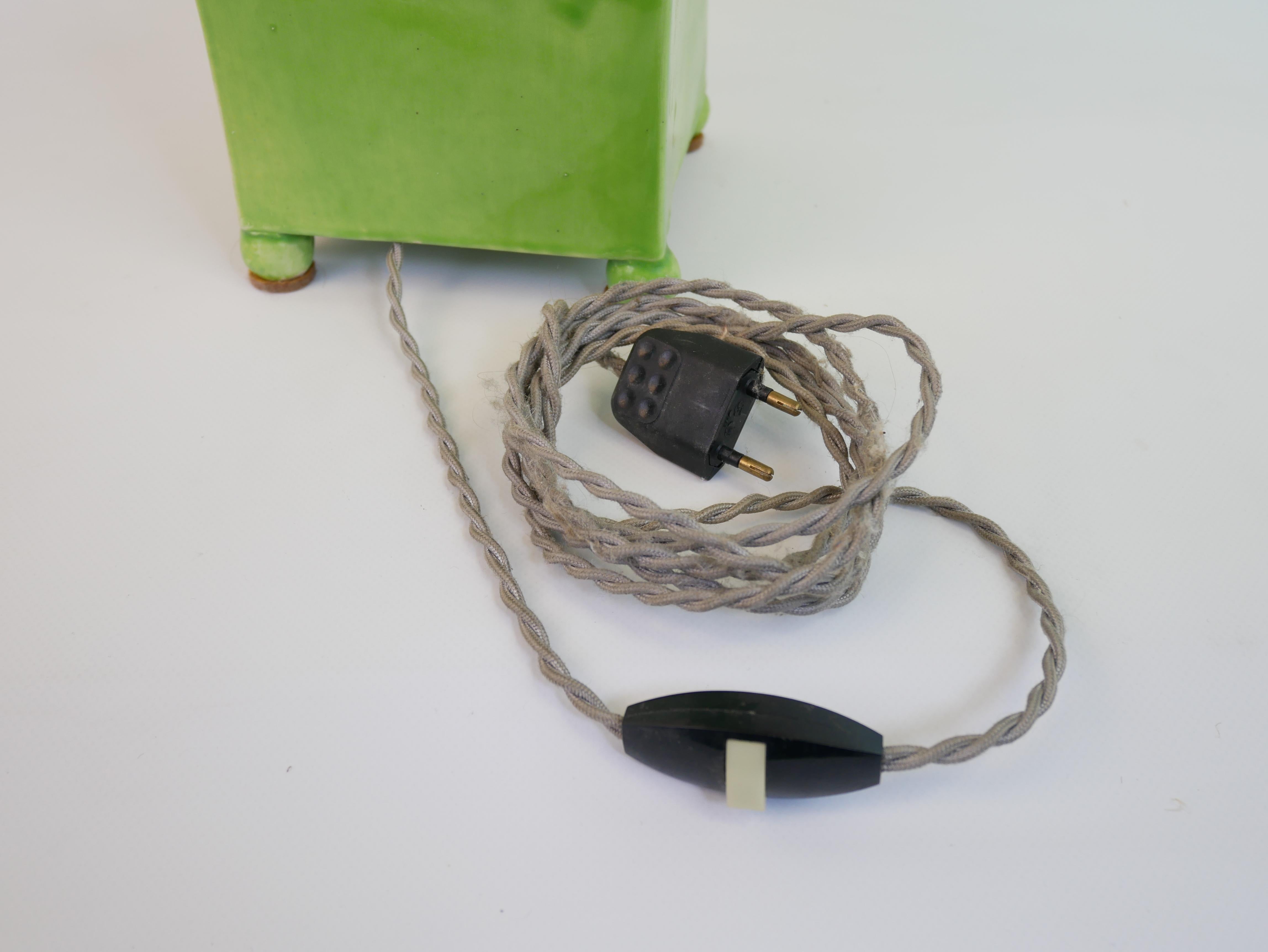 Beeindruckende grüne Keramik-Tischlampe von Jean Roger im Angebot 13