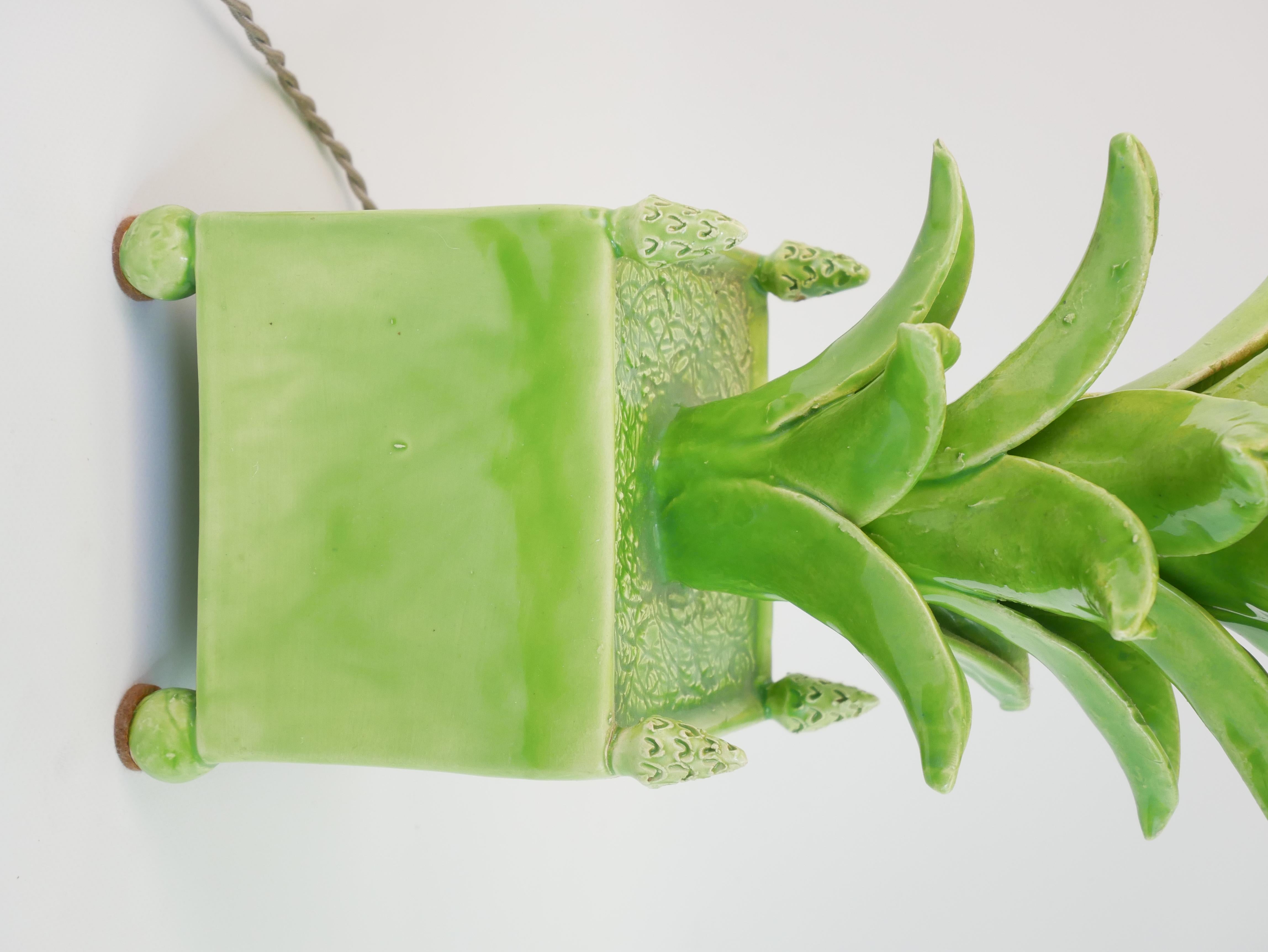 Beeindruckende grüne Keramik-Tischlampe von Jean Roger im Zustand „Gut“ im Angebot in NICE, FR