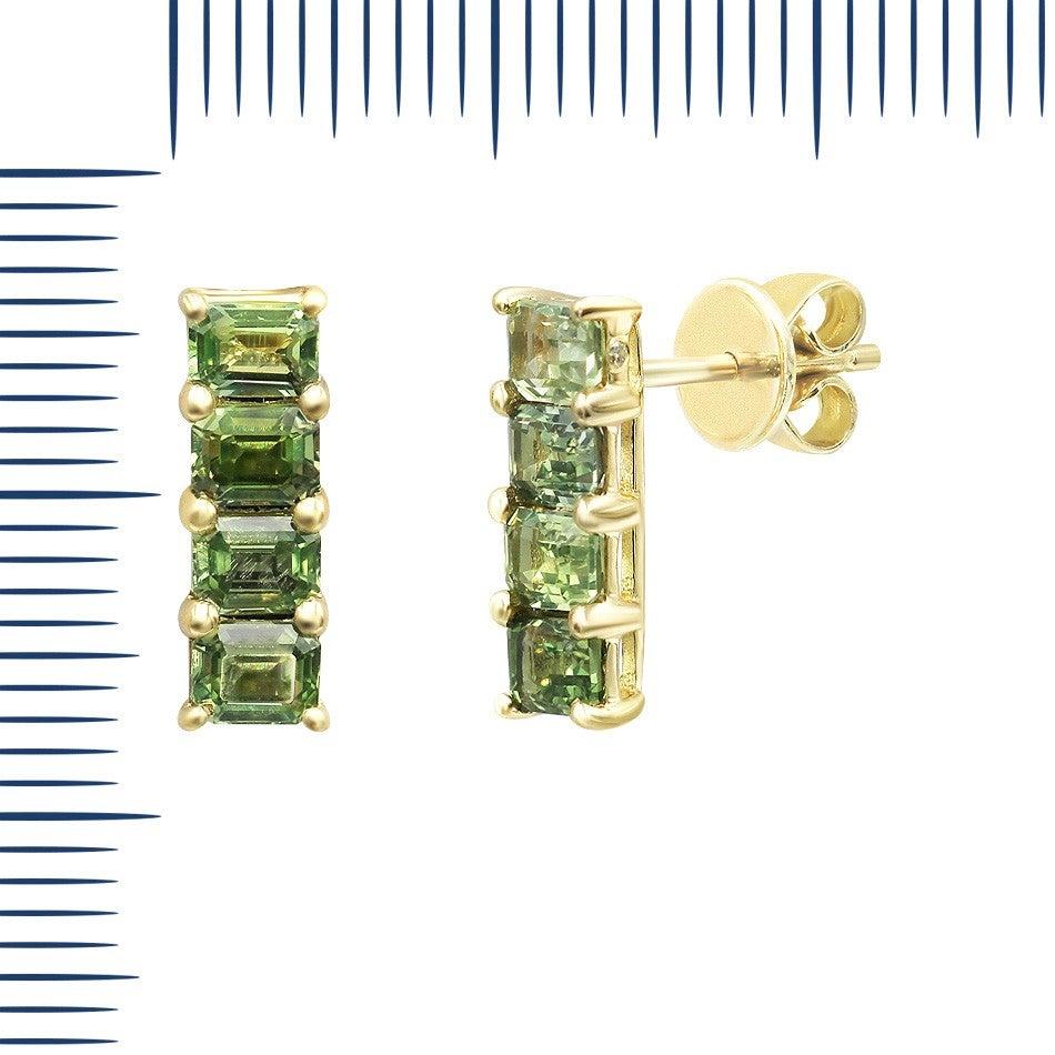 For Sale:  Impressive Green Sapphire Diamond Yellow Gold Ring 4