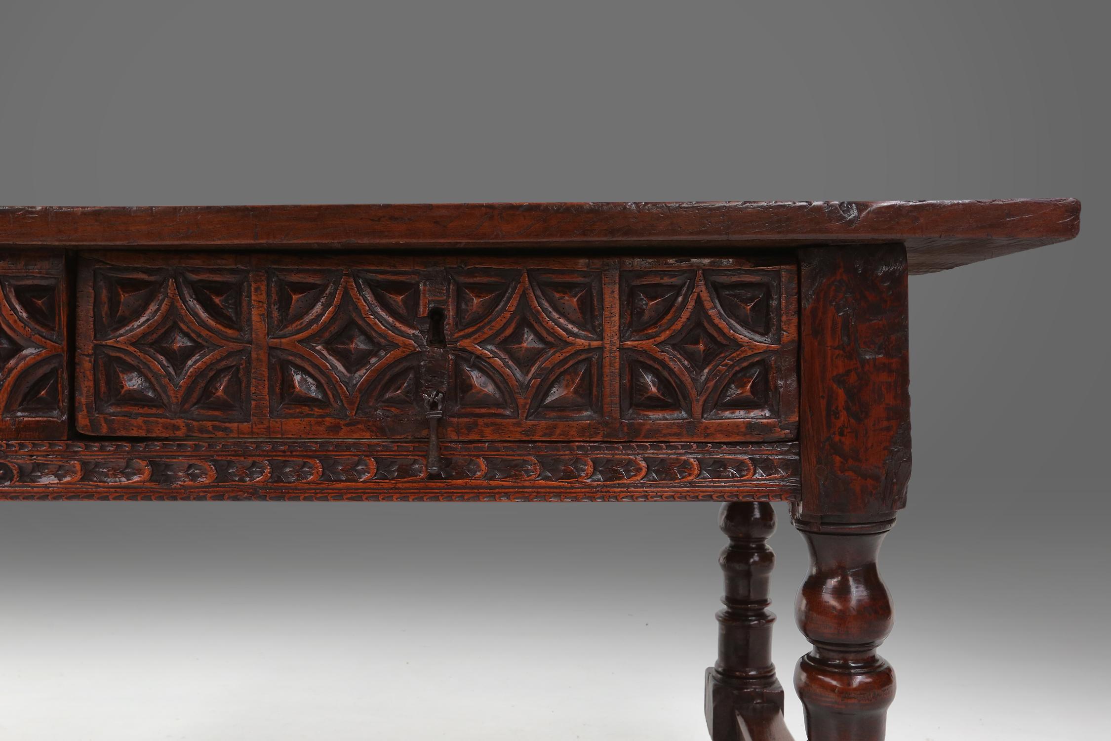 Spanish Impressive hand carved console table in oak, Spain, ca. 1550