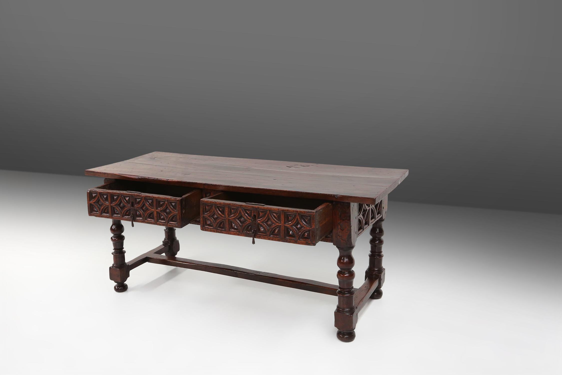 18th Century and Earlier Impressive hand carved console table in oak, Spain, ca. 1550