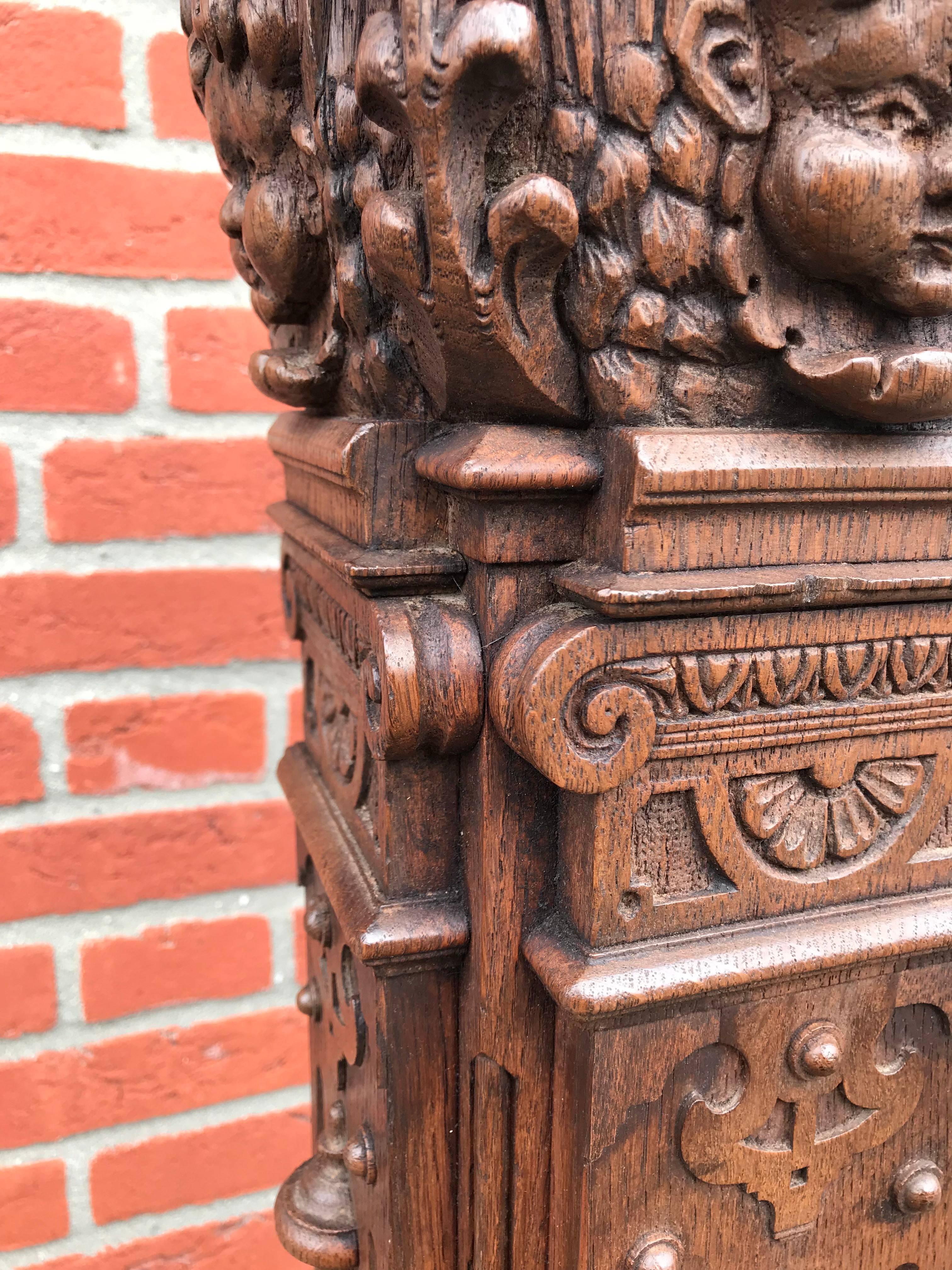 Dutch Impressive Hand-Carved Oak 18th Century, Antique Column Display Pedestal Stand