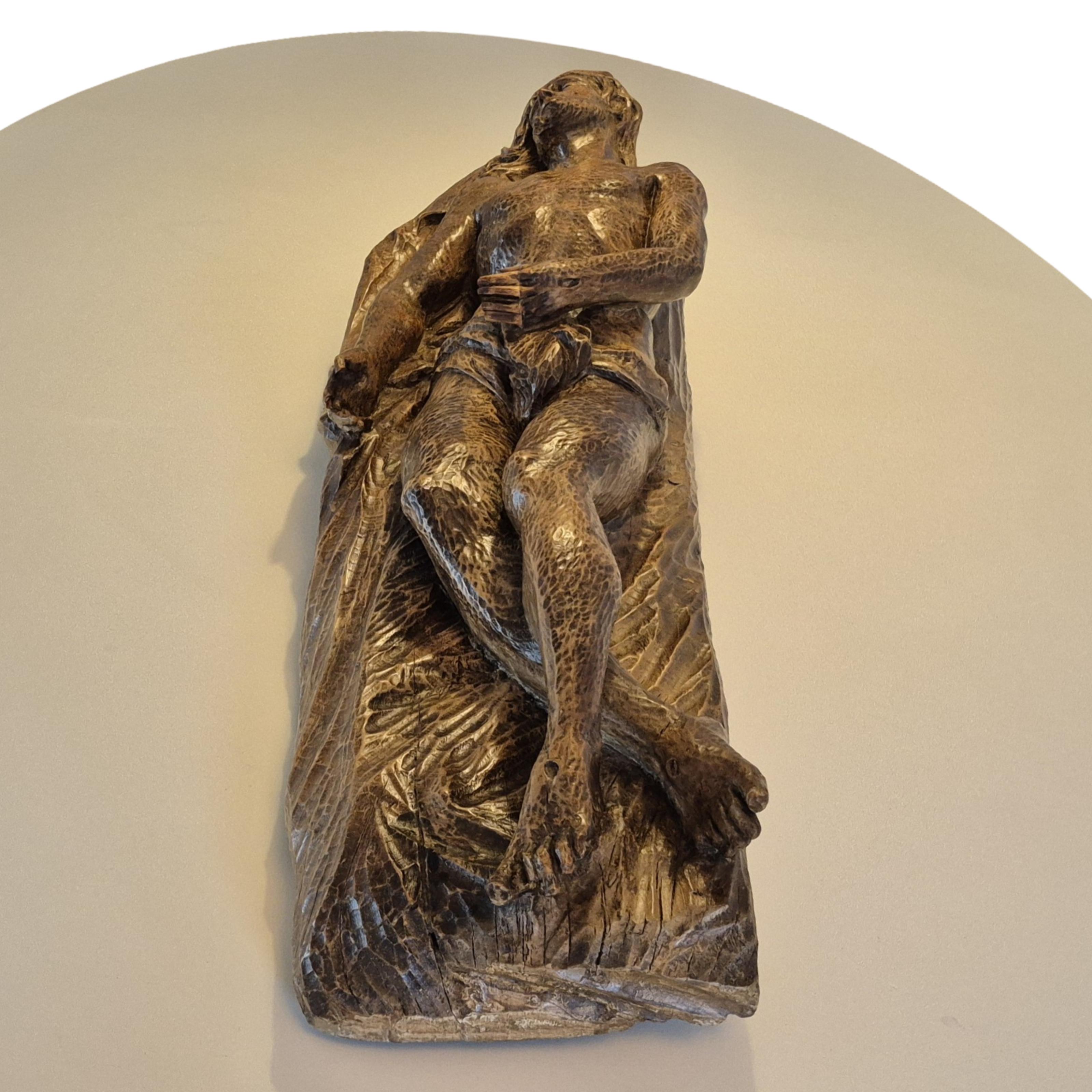 Néerlandais Impressionnante statue du Christ sculptée à la main, Pays-Bas 1900th en vente