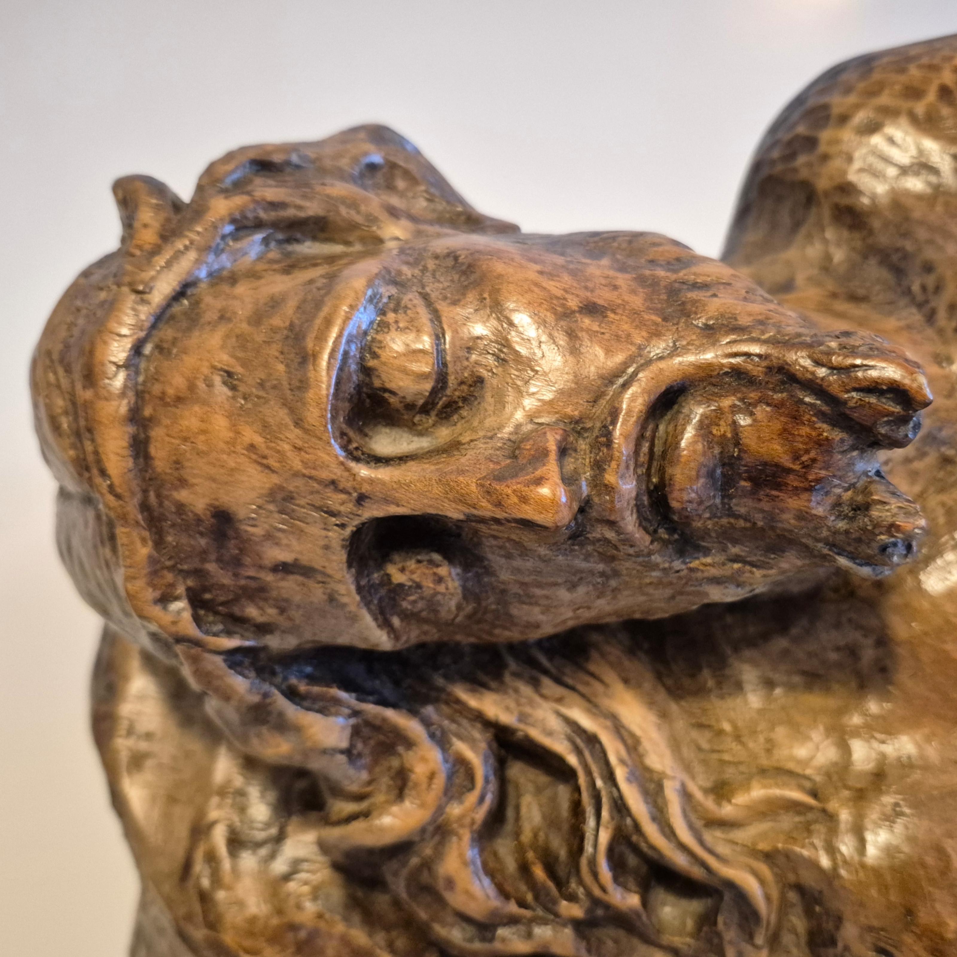 Impressionnante statue du Christ sculptée à la main, Pays-Bas 1900th Bon état - En vente à ECHT, NL