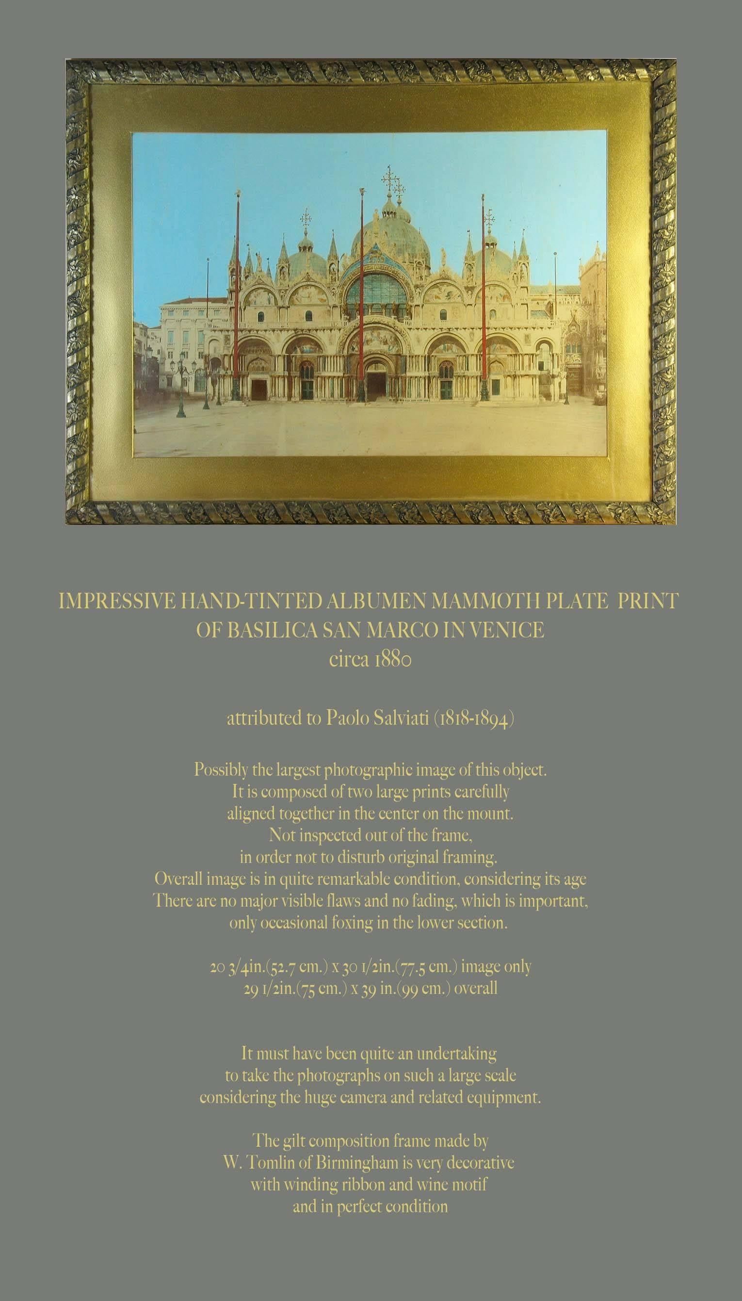 Impressionnante plaque de mammouth à l'albumine teintée à la main représentant la basilique Saint-Marc à Venise,
vers 1880. Attribué à Paolo Salviati (1818-1894).

Probablement la plus grande image photographique de cet objet. Elle est composée