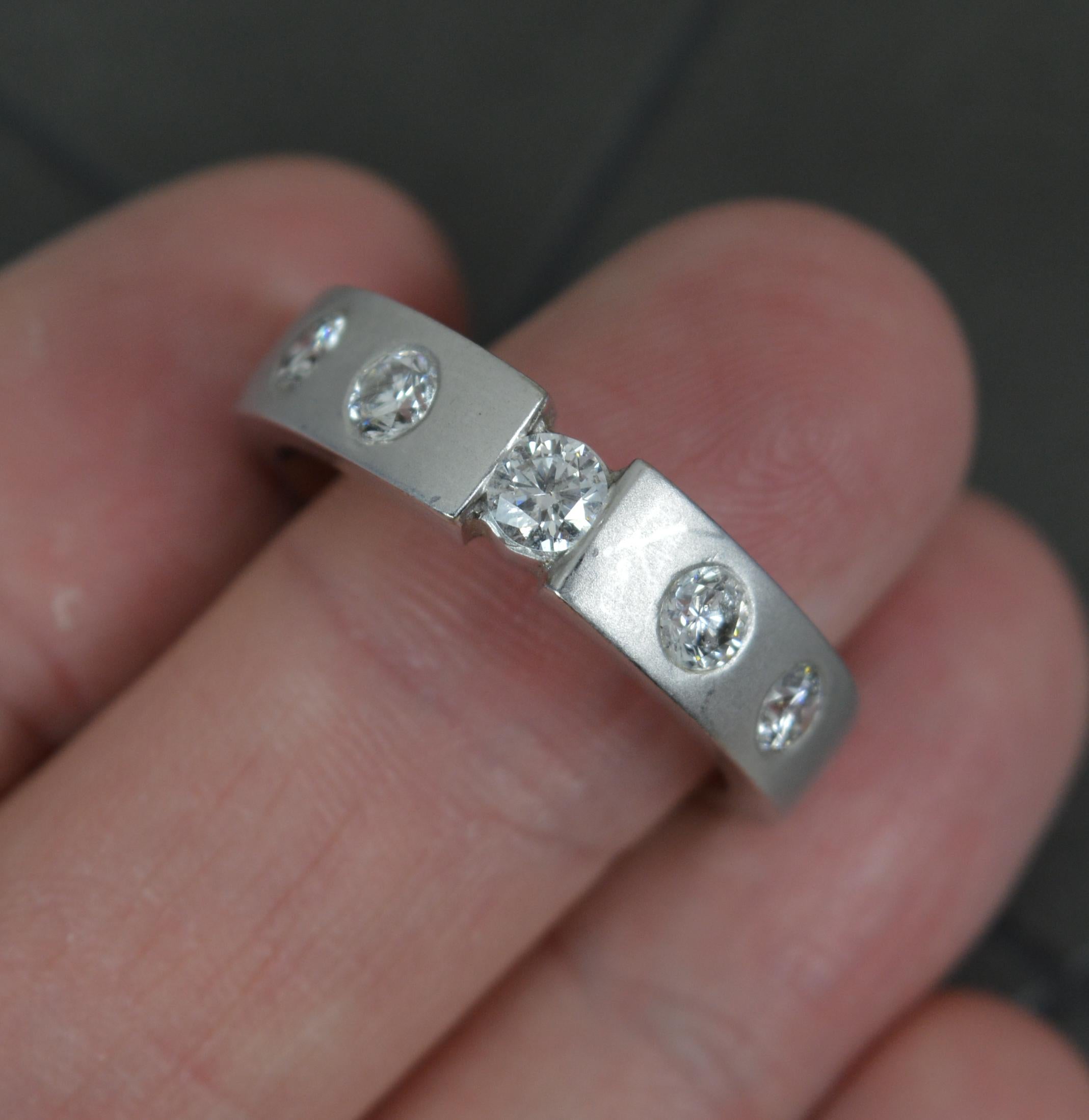 Impressive Heavy 18 Carat White Gold Vs1 0.85ct Diamond Five Stone Ring In Good Condition For Sale In St Helens, GB