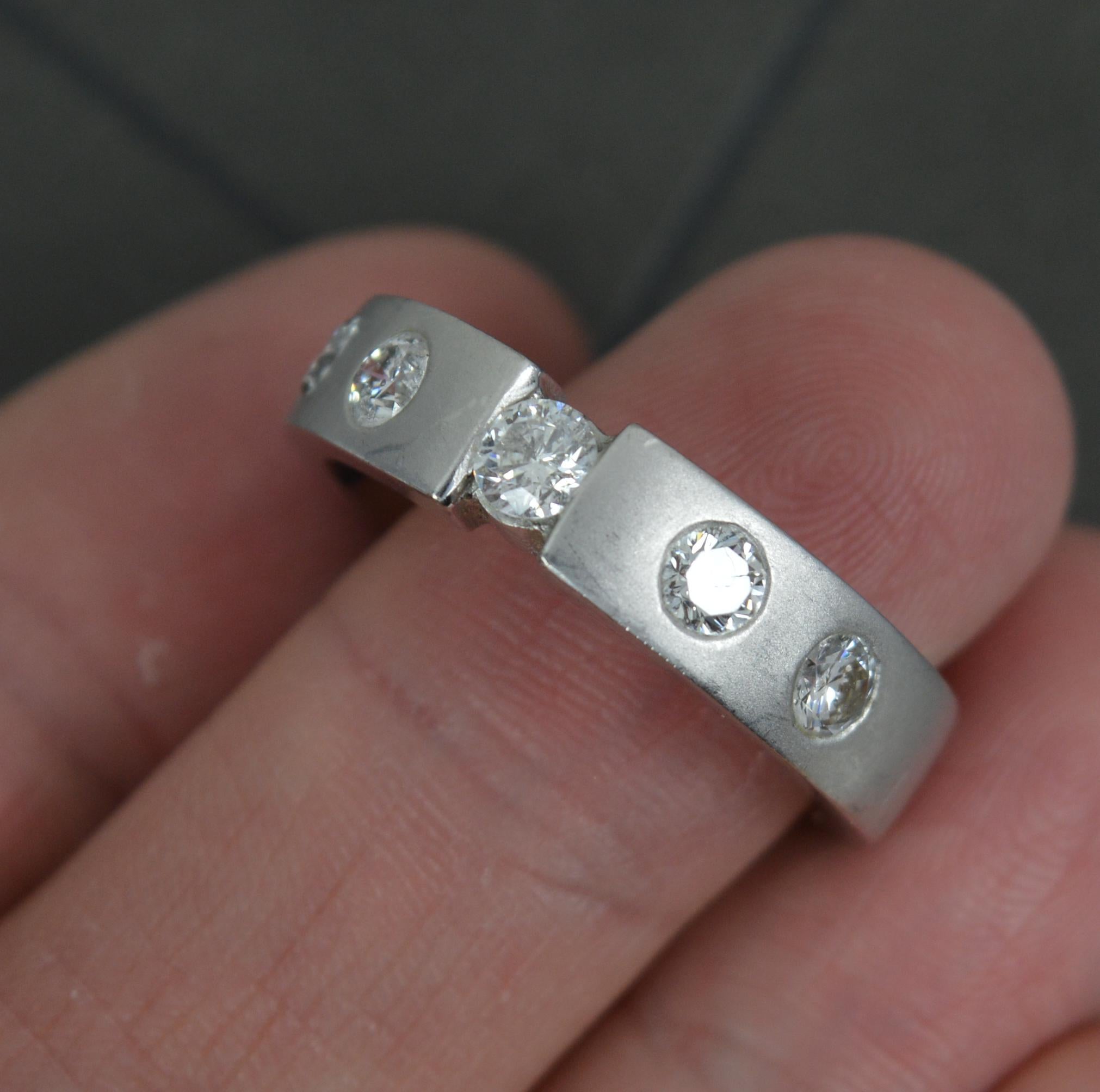 Impressive Heavy 18 Carat White Gold Vs1 0.85ct Diamond Five Stone Ring For Sale 1