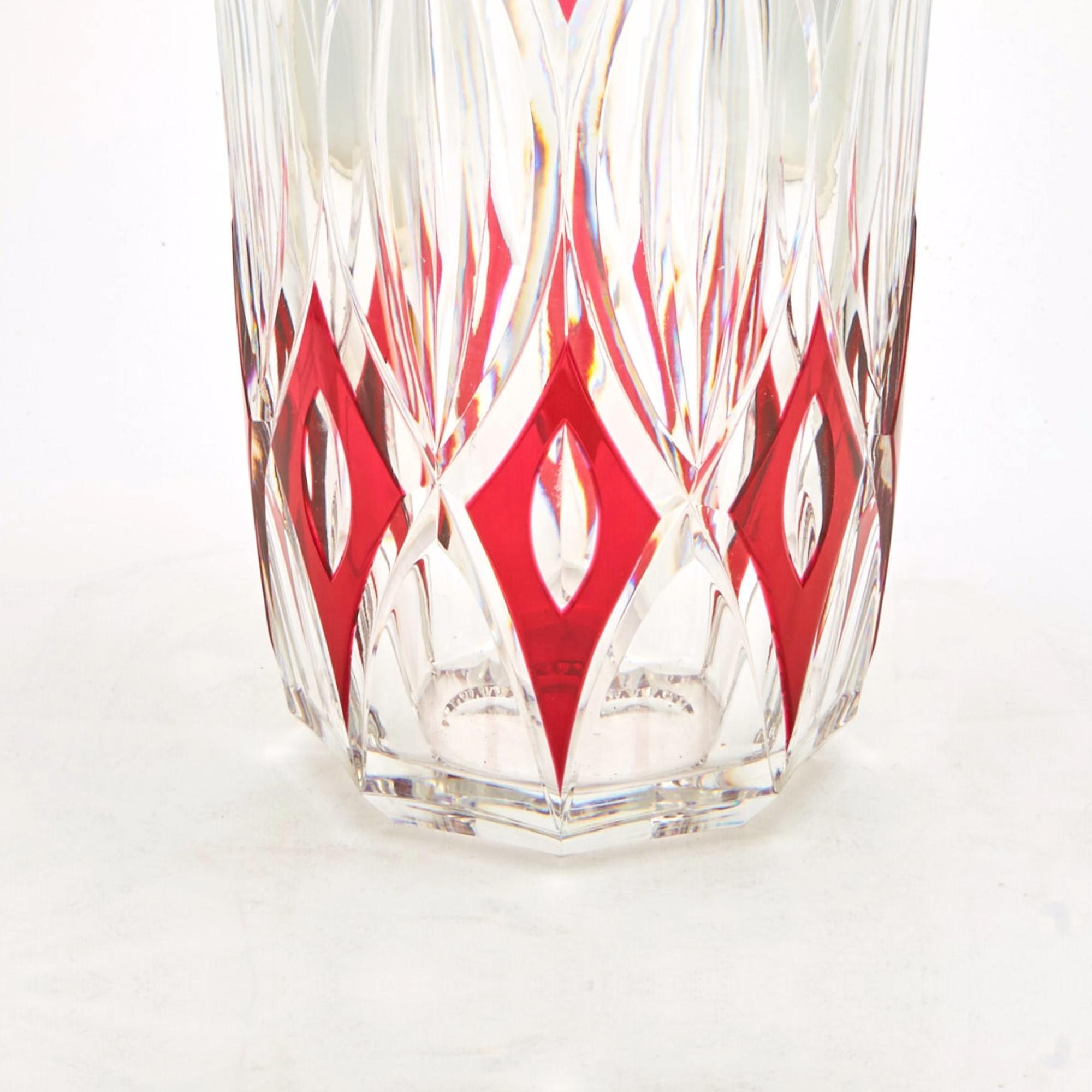 Impressive & Heavy Cut Glass Vase Val Saint Lambert Great Ruby / Clear Color In Good Condition For Sale In Tarry Town, NY