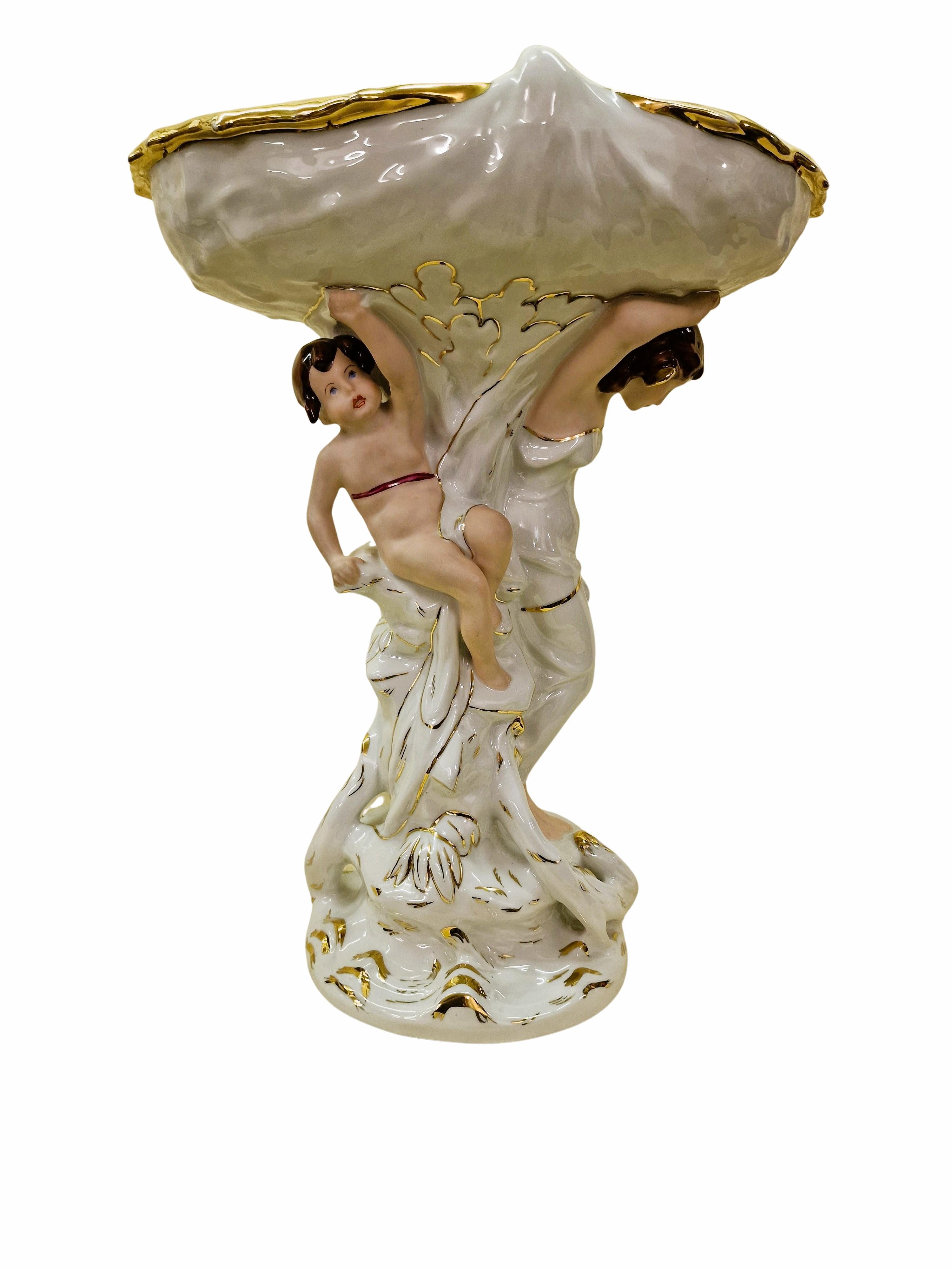 Impressive huge centerpiece jardinier porcelain Art Nouveau Jugendstil Royal Dux 6