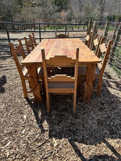 Impresionante Mesa de Granja de Pino con 8 Sillas Laterales