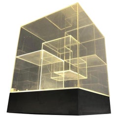 Vintage Impressive Italian Acrylic Light Sculpture in the Style of Gianfranco Fini, 1969