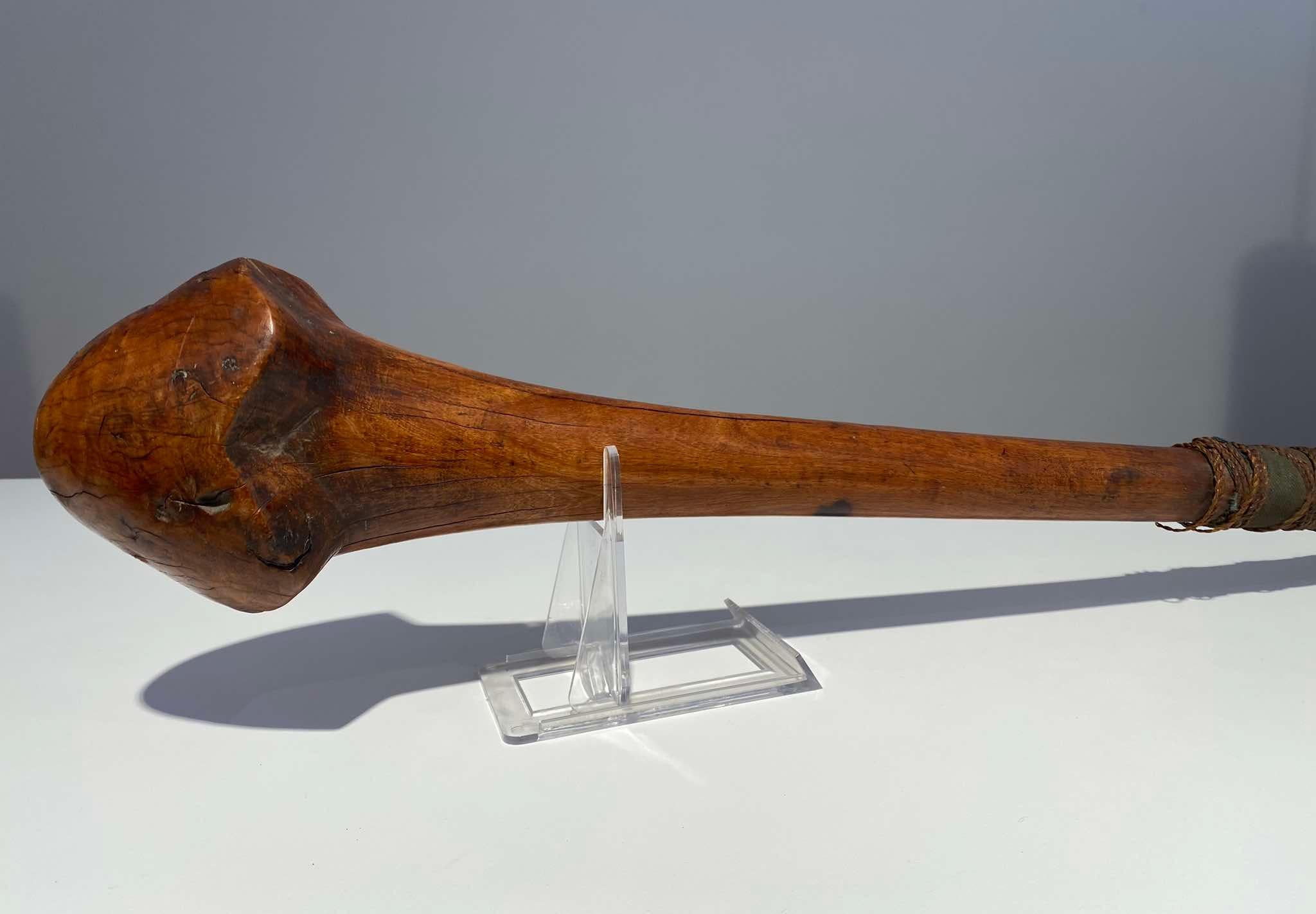 Impressive Kanak War Club New Caledonia Oceania Oceanic Tribal Art 19th century In Good Condition In Leuven, BE