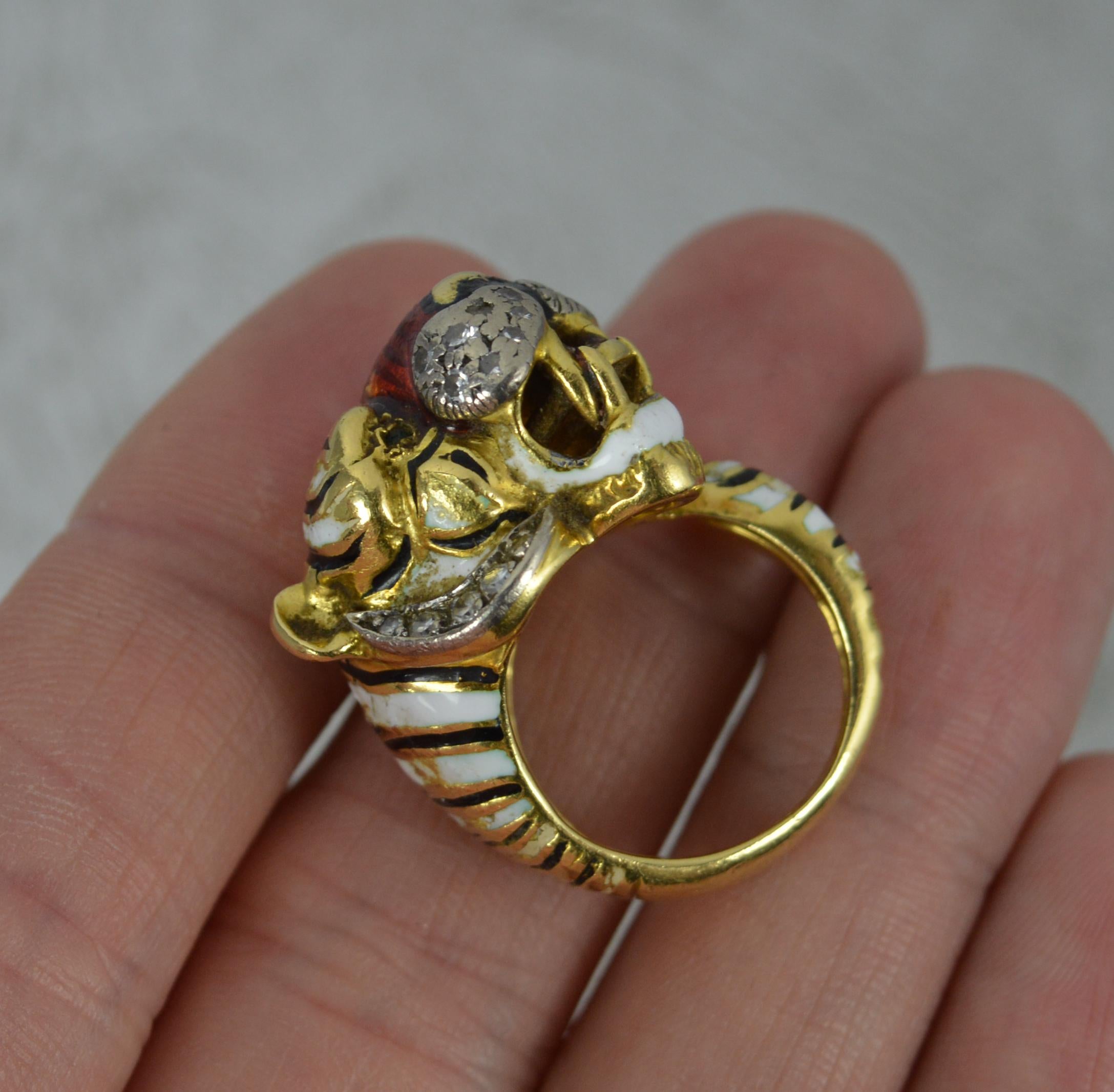 Women's Impressive Kutchinsky 18ct Gold Enamel Diamond Tiger Ring For Sale