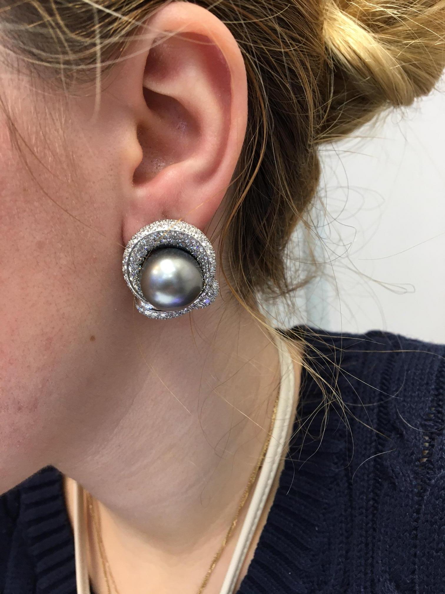 Women's or Men's Impressive Large Black & White South Sea Pearl Diamond Platinum Ear Clips For Sale