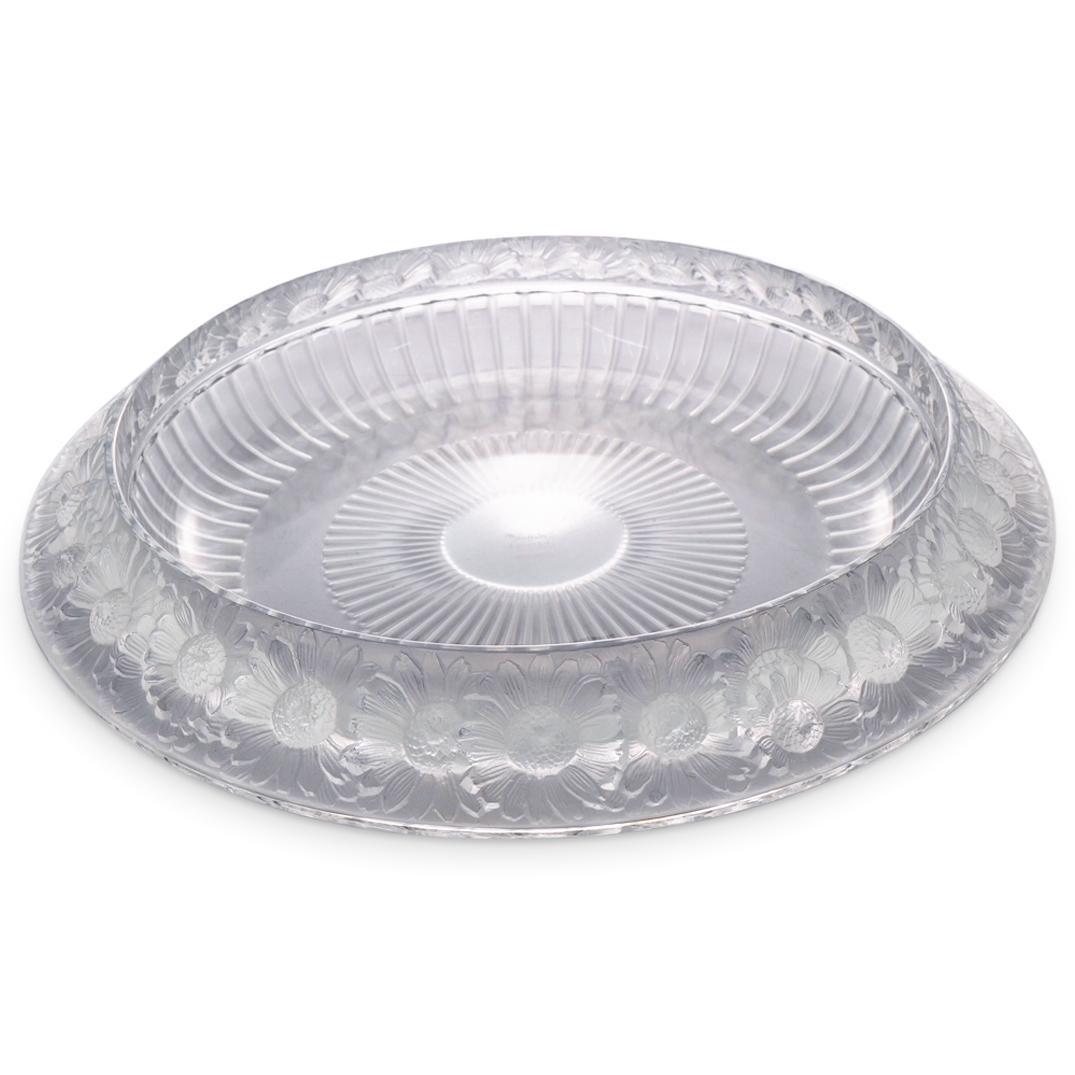 The Following Items we are offering is an Estate Floral Centerpiece Bowl conjoined with Flowers around. Signed with etched Lalique France signature at base. Taken out of Several Million Dollar New York Estate. 

Measurements: 14.25
