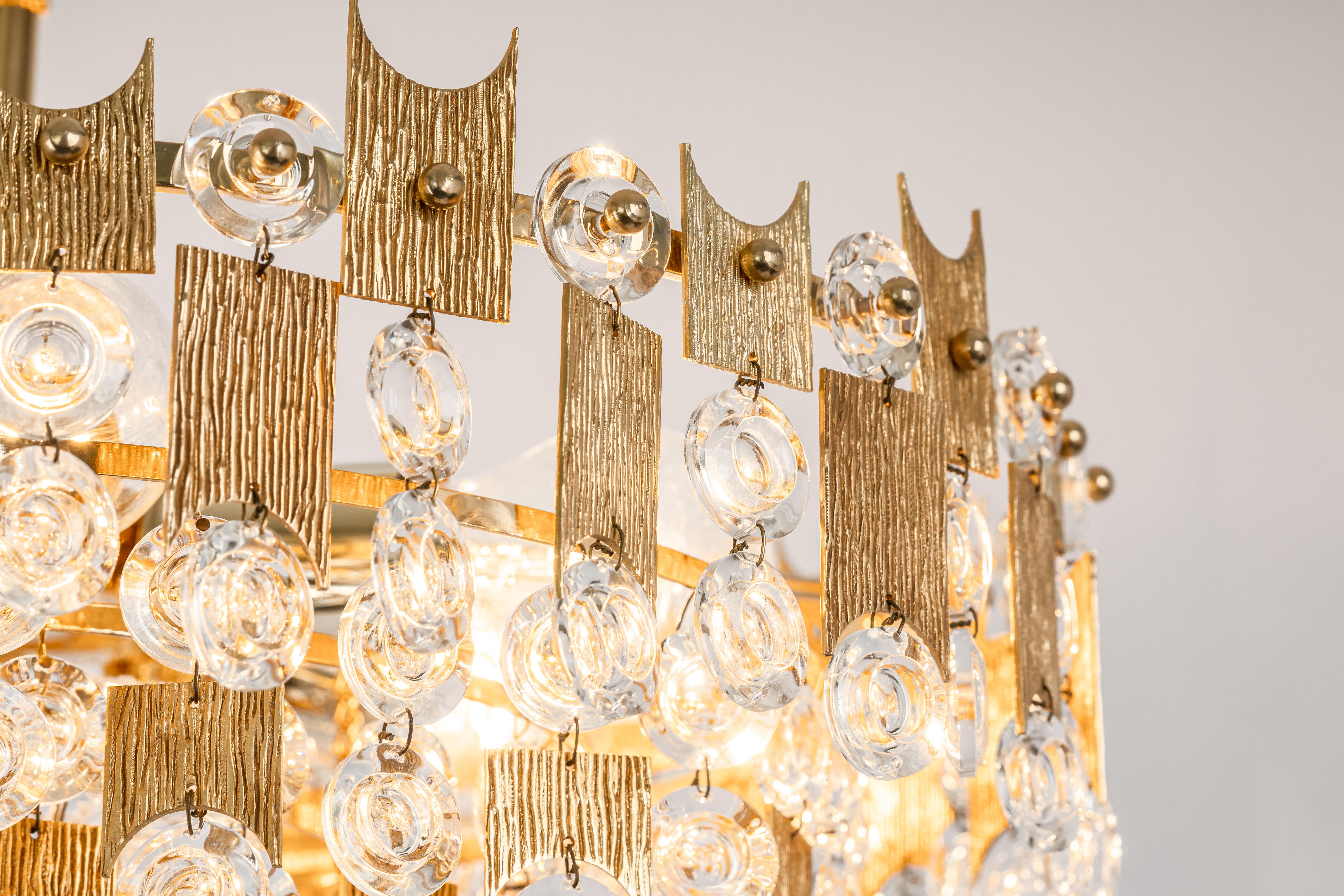 Impressive Large Gilt Brass and Crystal Glass Chandelier by Palwa Germany, 1960s For Sale 6