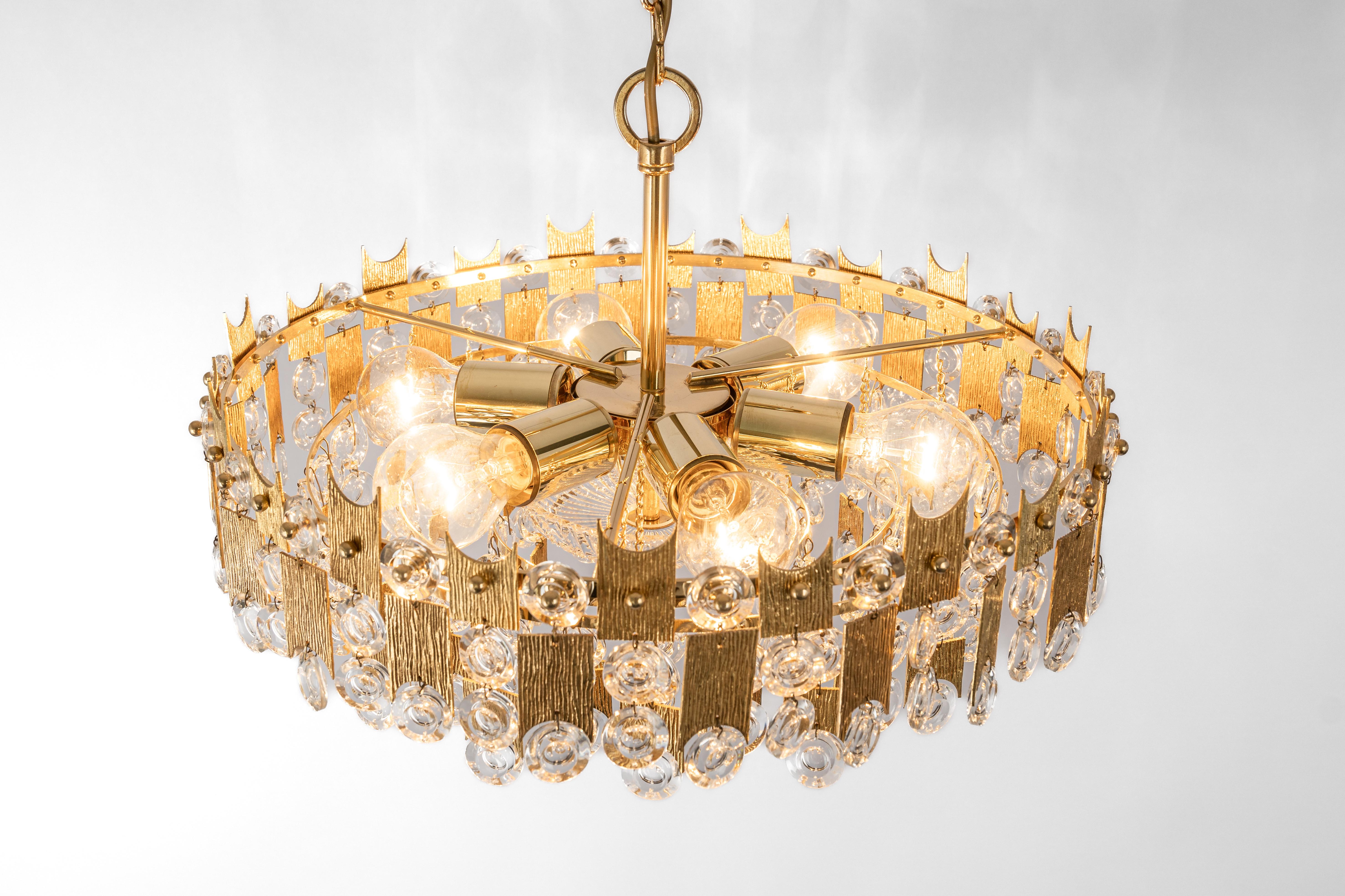 Impressive Large Gilt Brass and Crystal Glass Chandelier by Palwa Germany, 1960s For Sale 7
