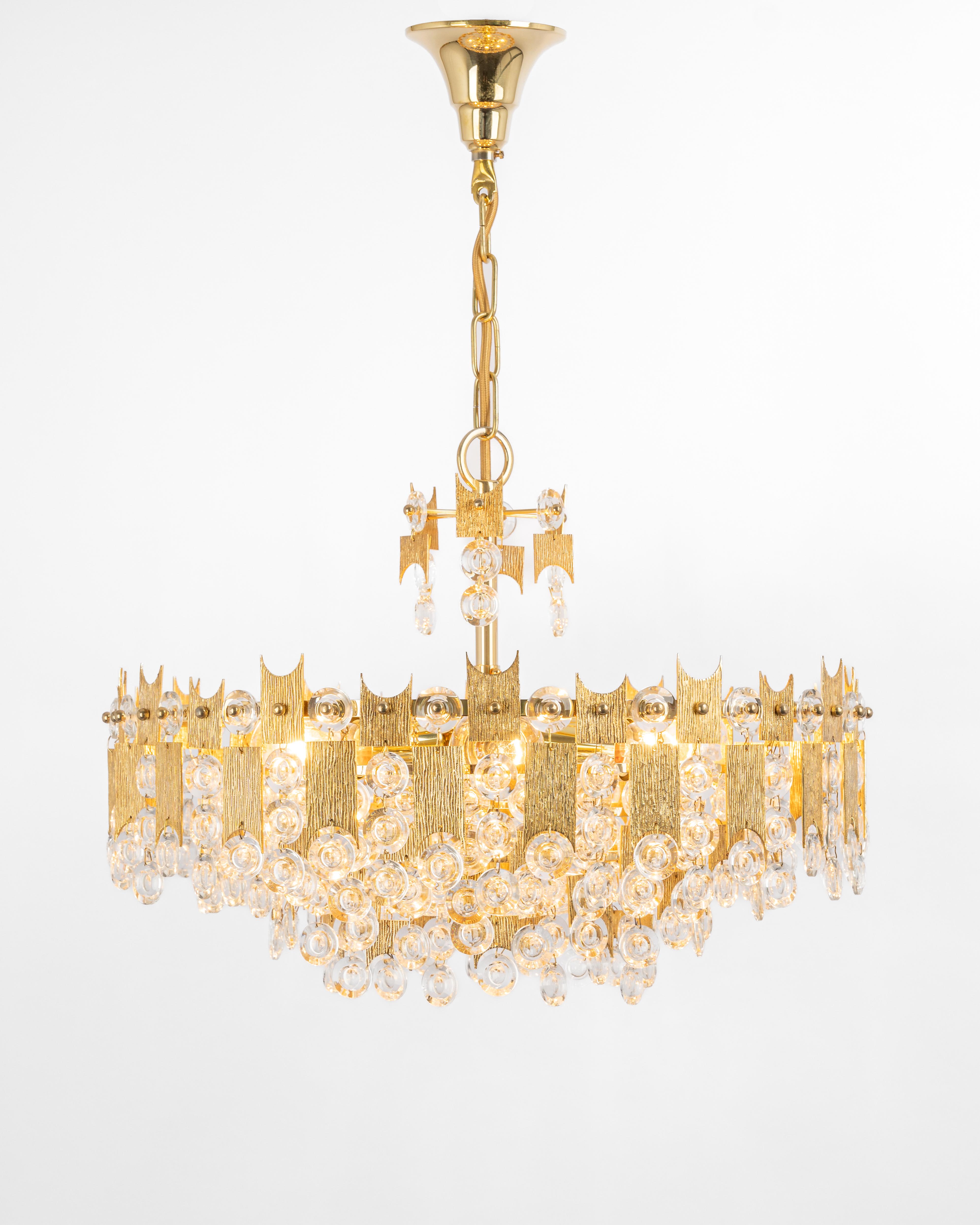 Impressive Large Gilt Brass and Crystal Glass Chandelier by Palwa Germany, 1960s For Sale 3