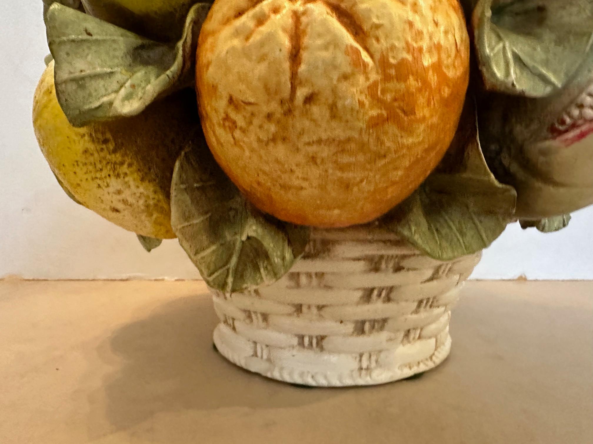 Beeindruckender großer italienischer Obstkompotten-Tafelaufsatz aus Keramik im Angebot 4