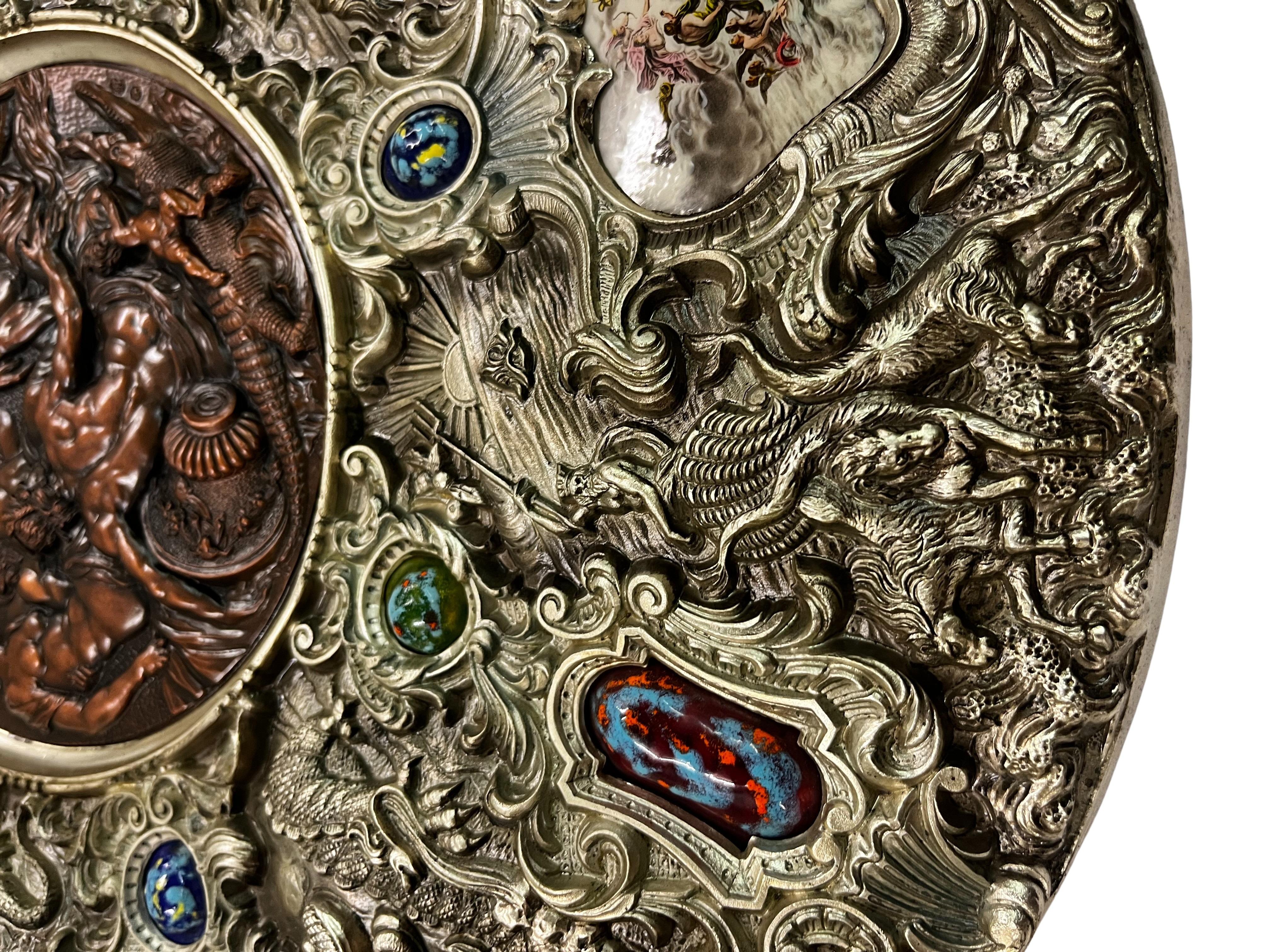 Beeindruckende große Medaillon Platte Emaille Bronze Mythologie Renaissance-Stil Spanien (Metall) im Angebot