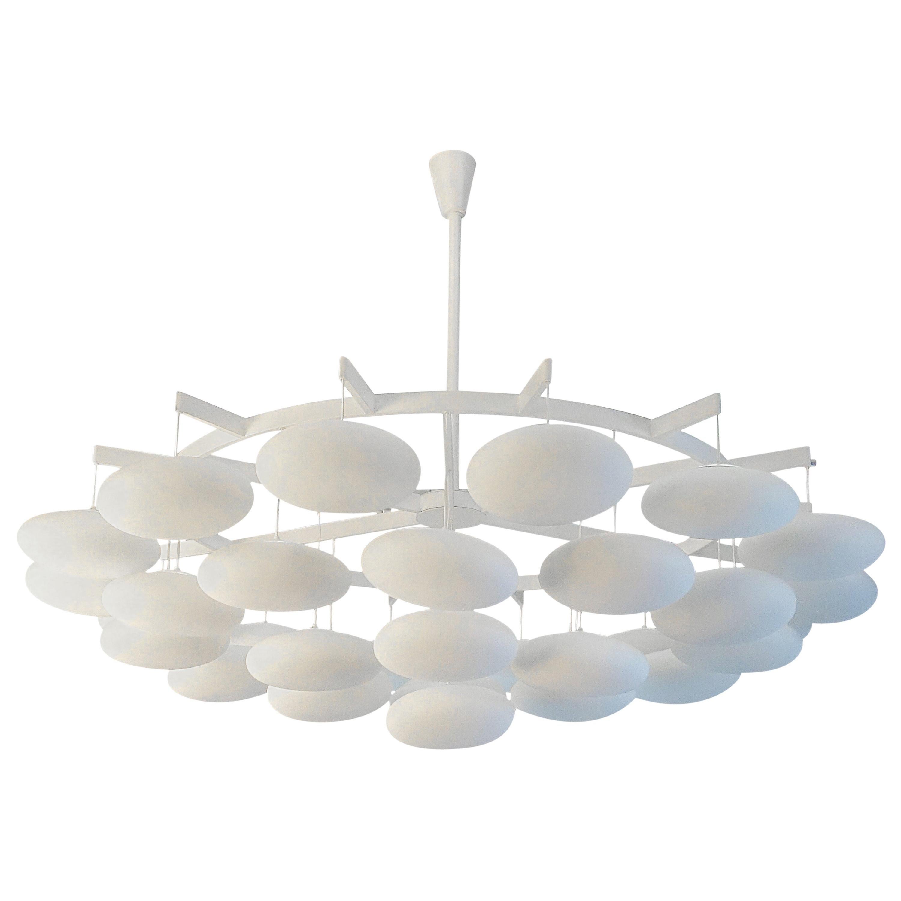 Beeindruckender großer Mid-Century Modern Cloud Chandelier aus der Milchhalle Wien