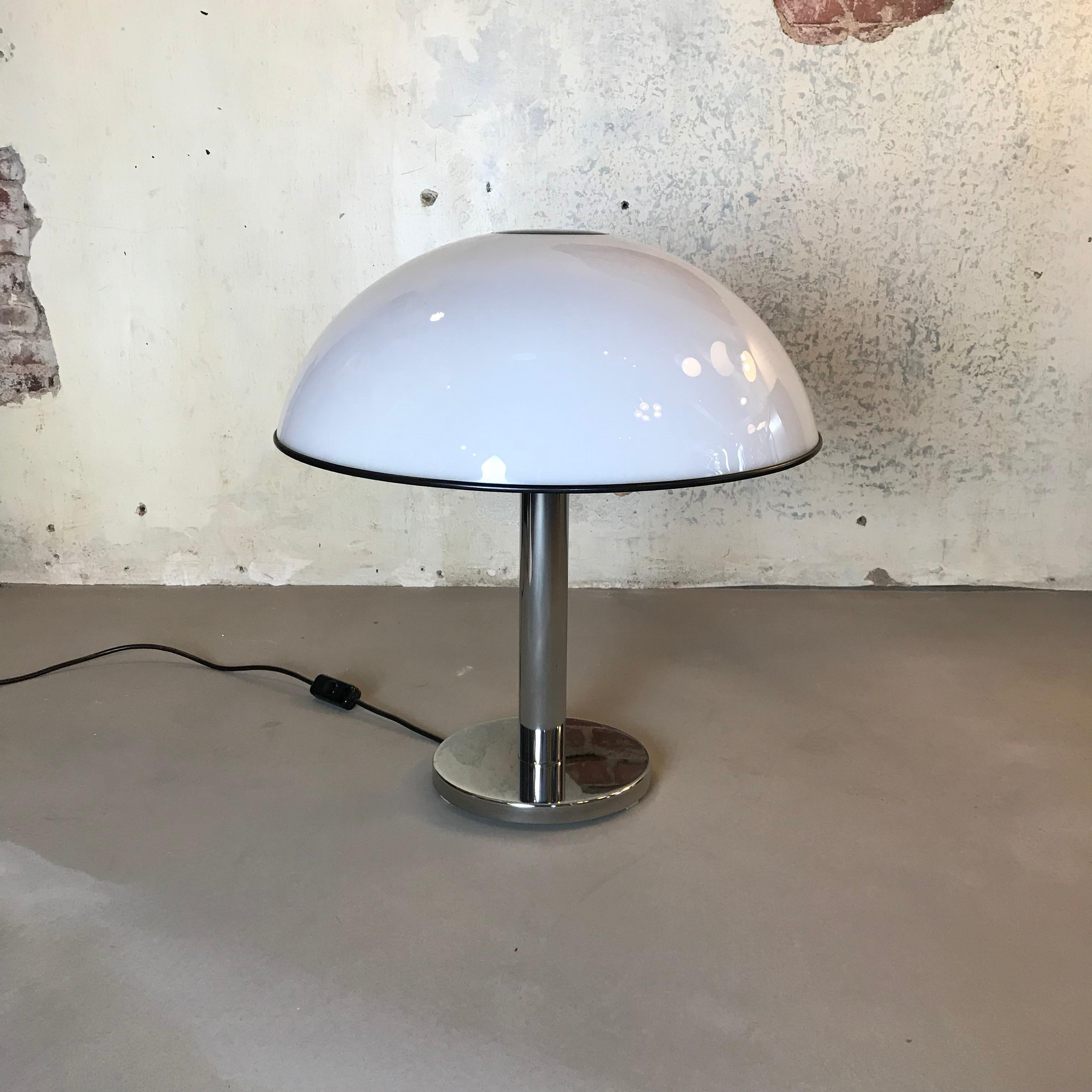 Mid-20th Century Impressive Large Vintage Table Lamp by RAAK Amsterdam, Netherlands, 1960s For Sale