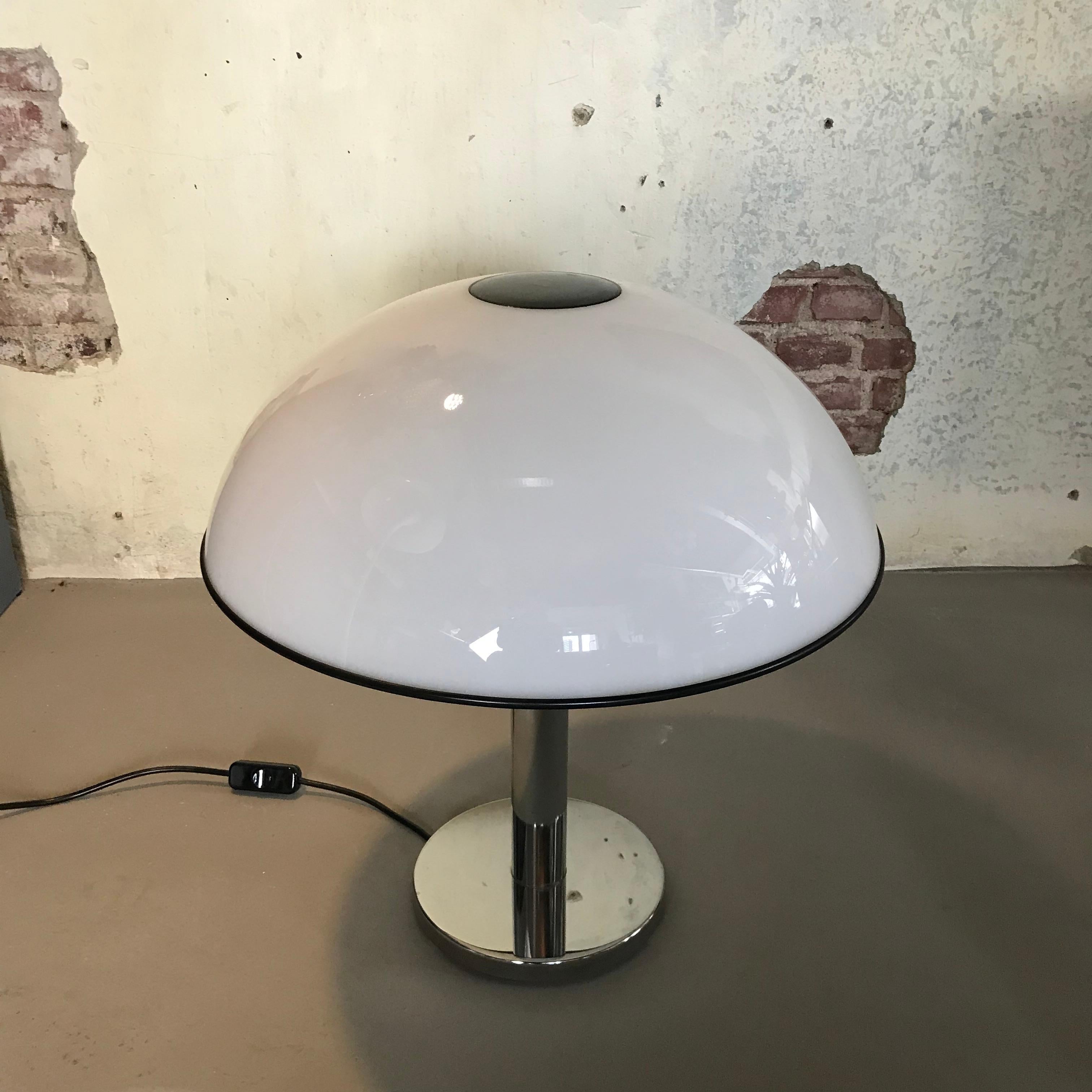 Impressive Large Vintage Table Lamp by RAAK Amsterdam, Netherlands, 1960s For Sale 1