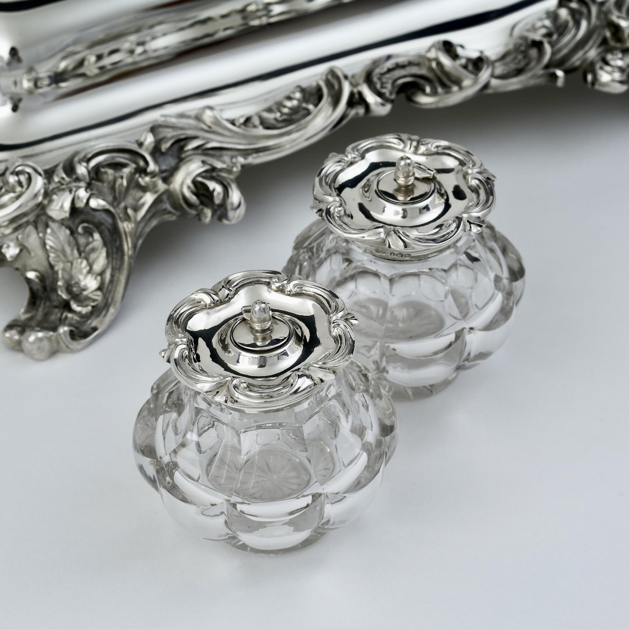 William IV silver inkstand For Sale 4