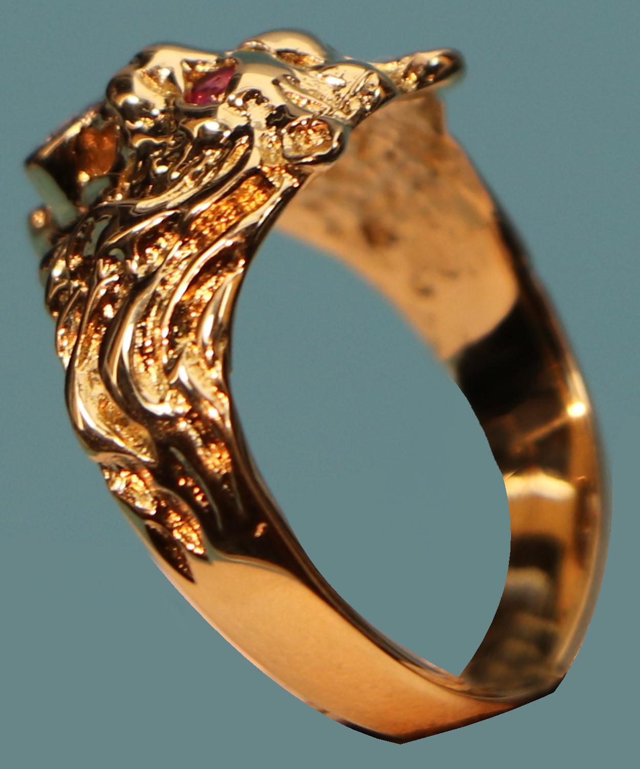 Round Cut Impressive Lion Head Ring, Lions Ring, Made of 585 Gold, Diamond and Rubies For Sale