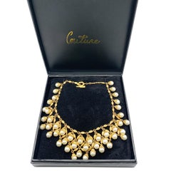 Impressive LULU GUINESS LIPS Pearl Cascade Bib Necklace 2000s