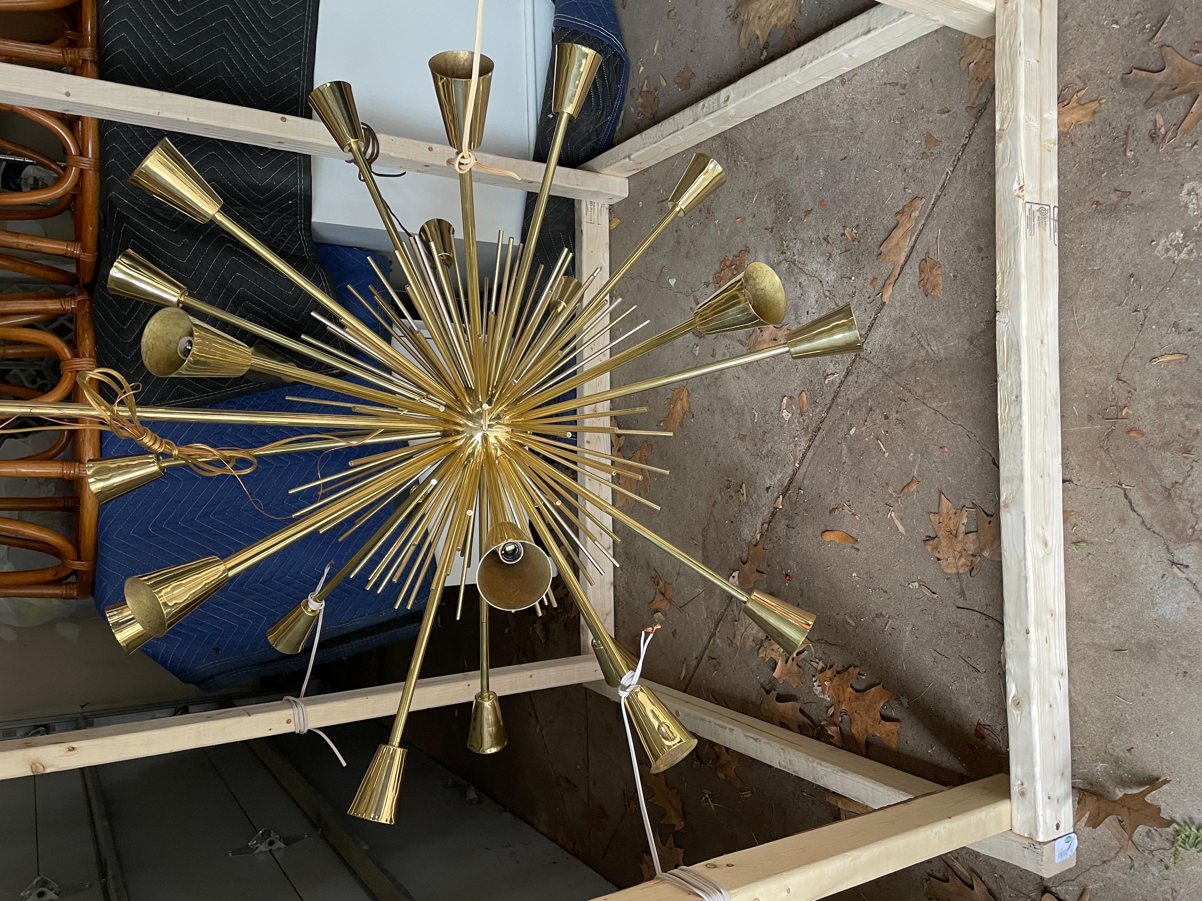 Impressive Mid-Century Modern Brass Sputnik Chandelier with 25 Sockets 1
