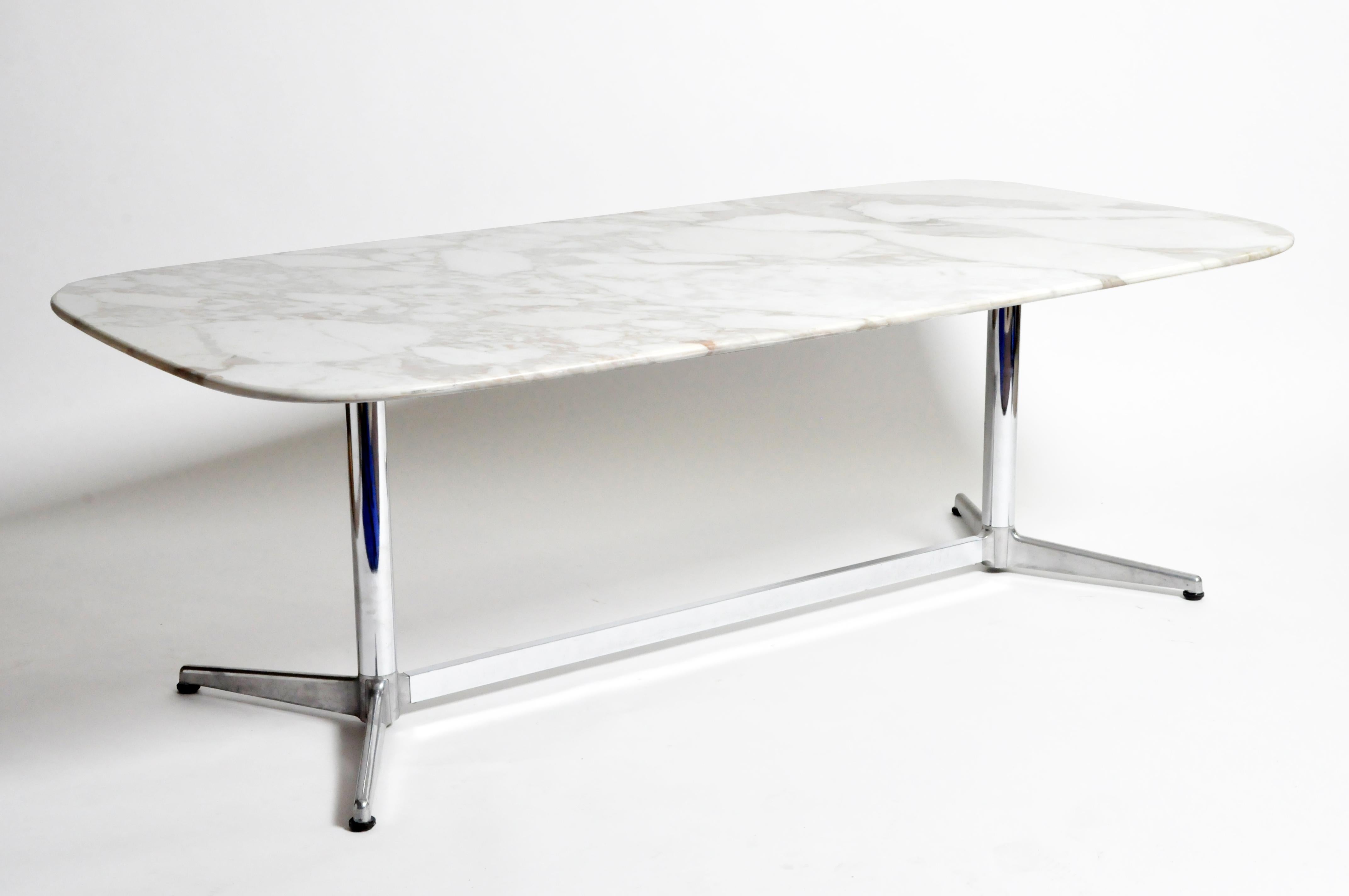 20th Century Impressive Mid-Century Modern Calacatta Marble Table in the Style of Eames 